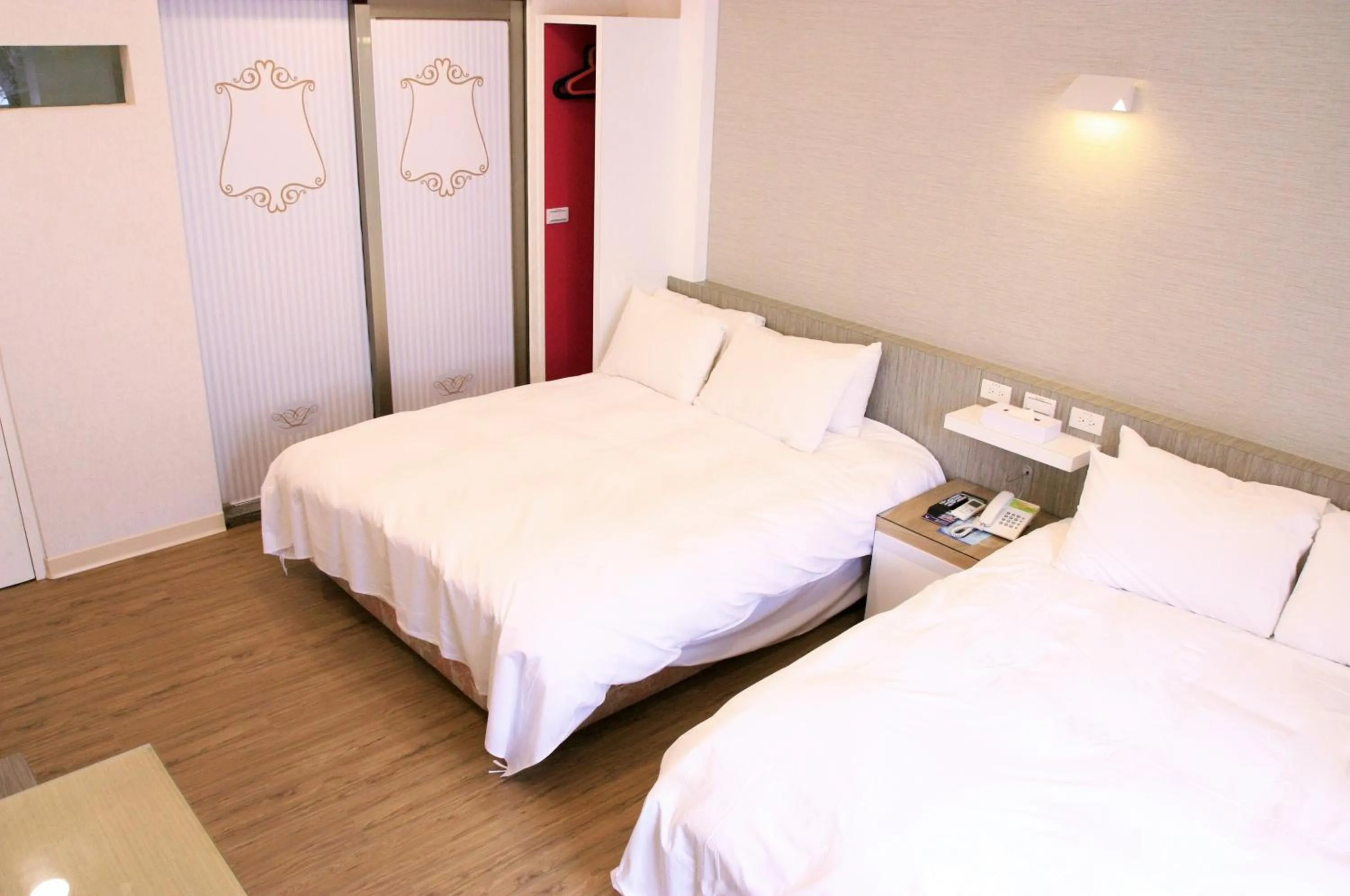 Photo of the whole room, Bed in Guest Motel-Zhubei