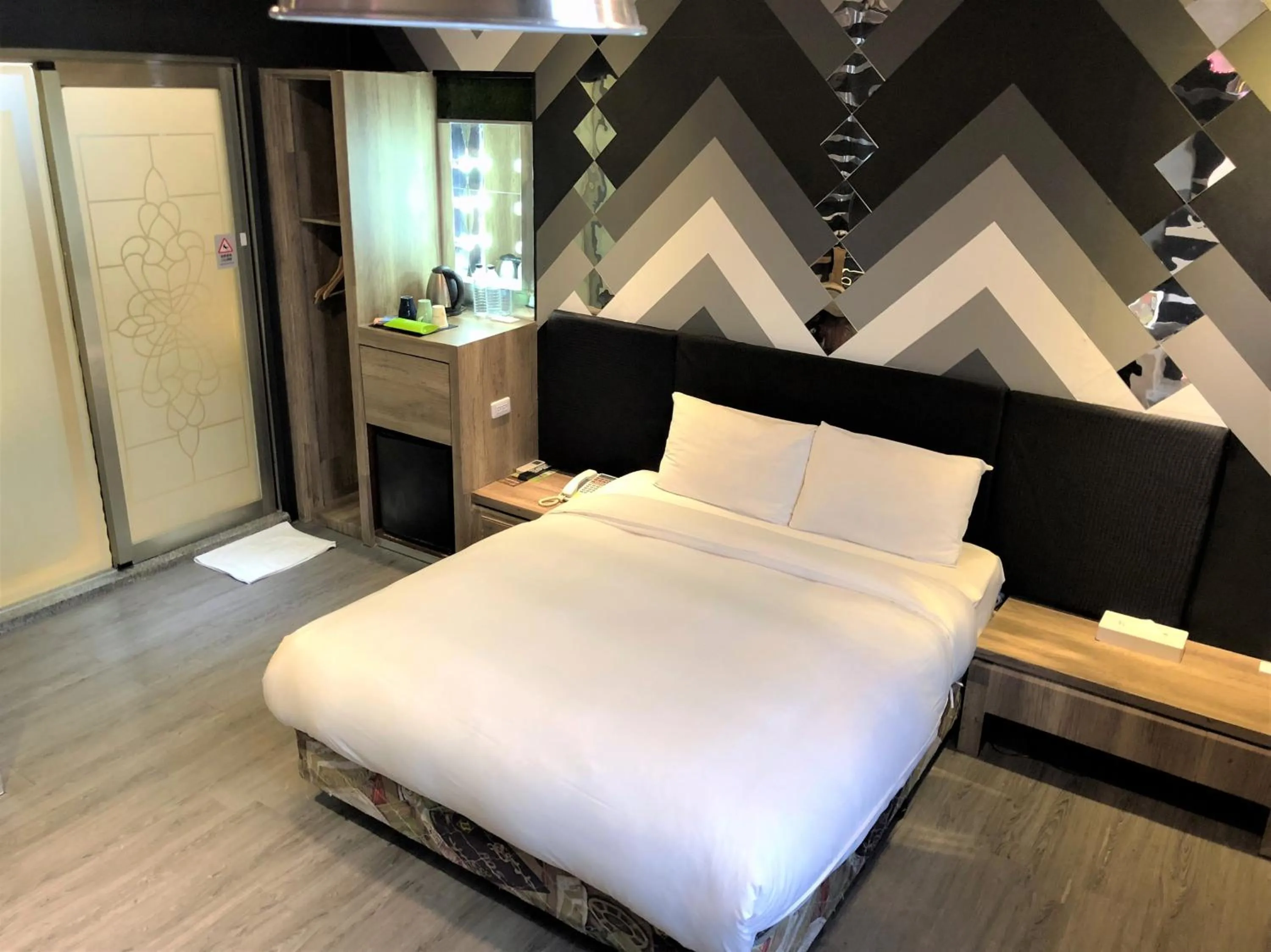 Photo of the whole room, Bed in Guest Motel-Zhubei