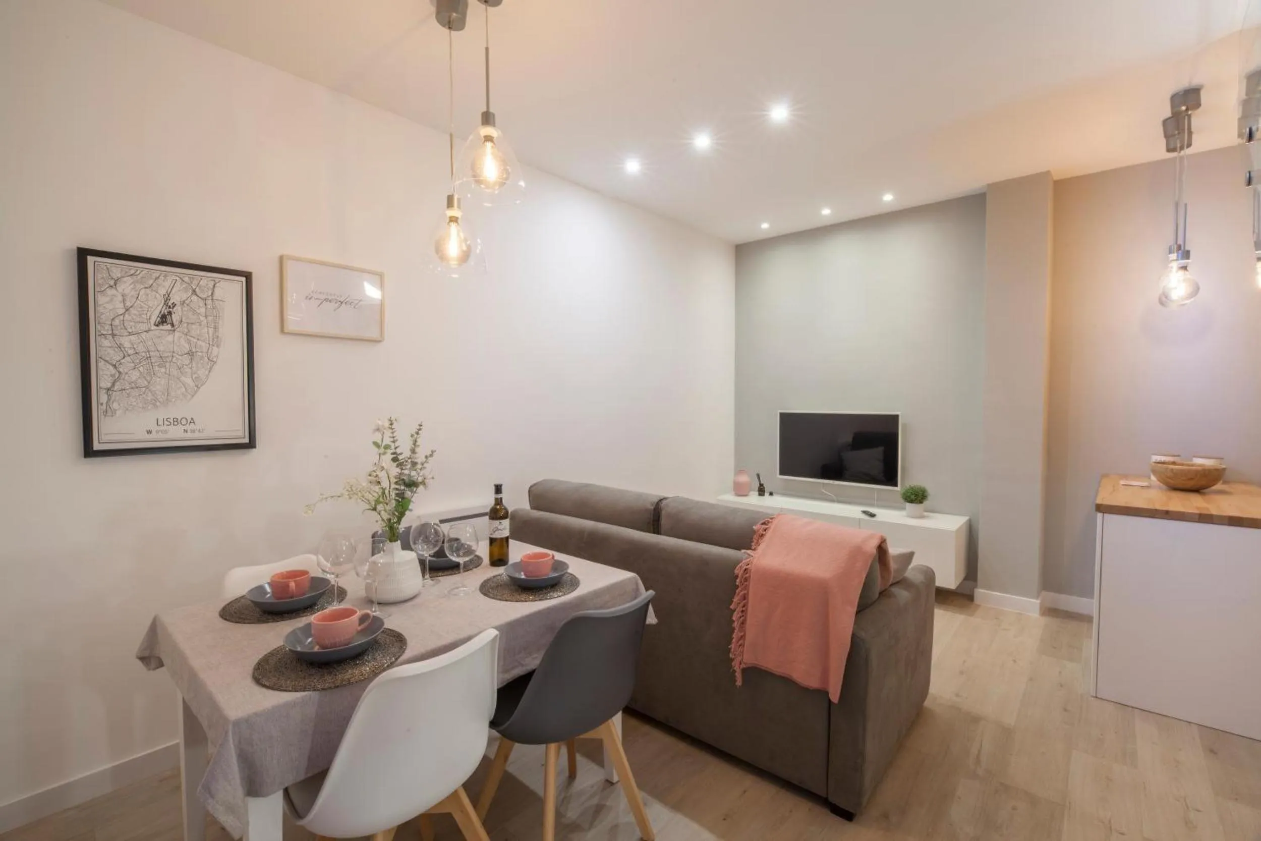 Property building in El Apartamento De Rosi