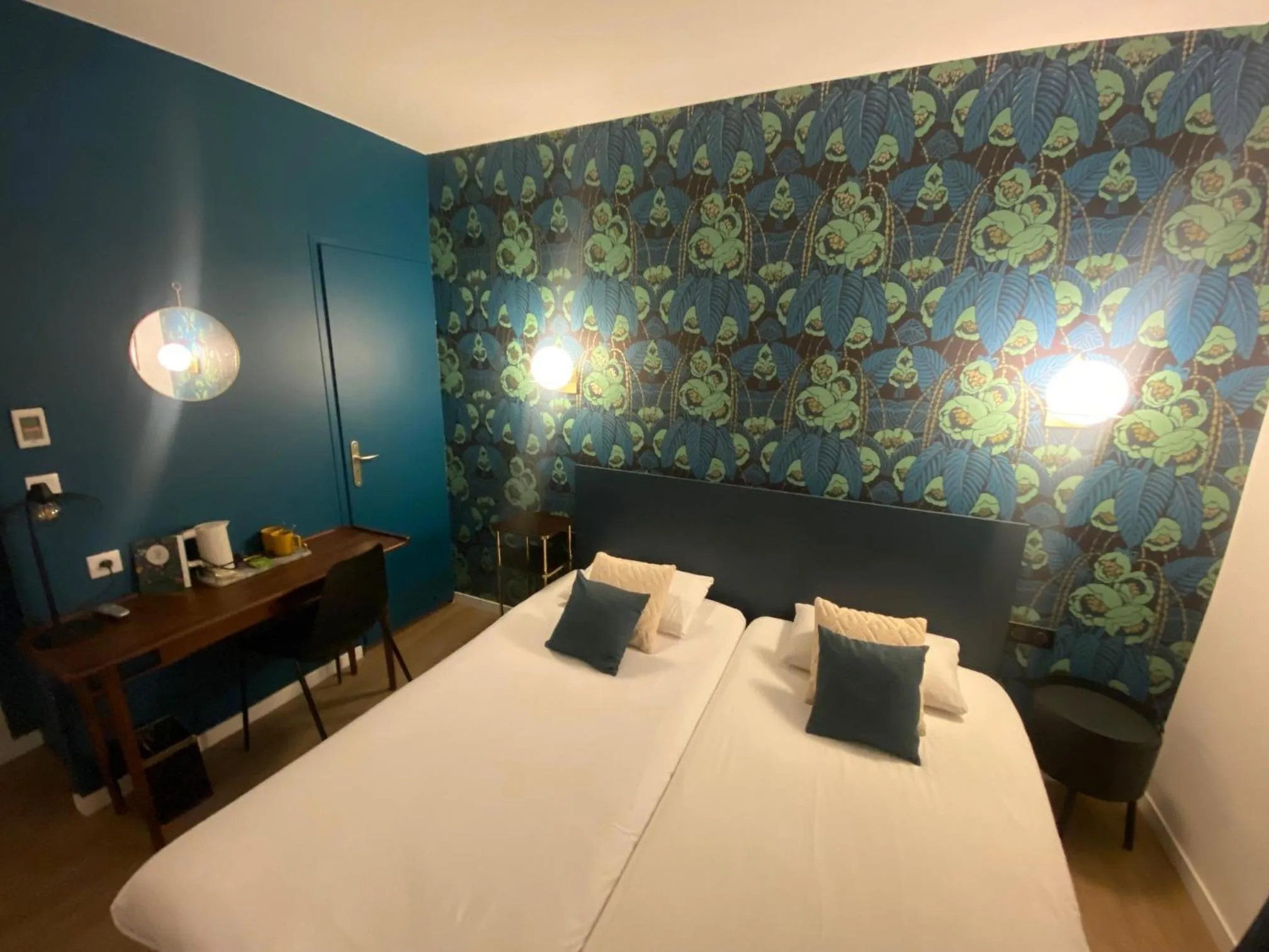 Bed in Grand Hotel De La Poste - Lyon Sud - Vienne