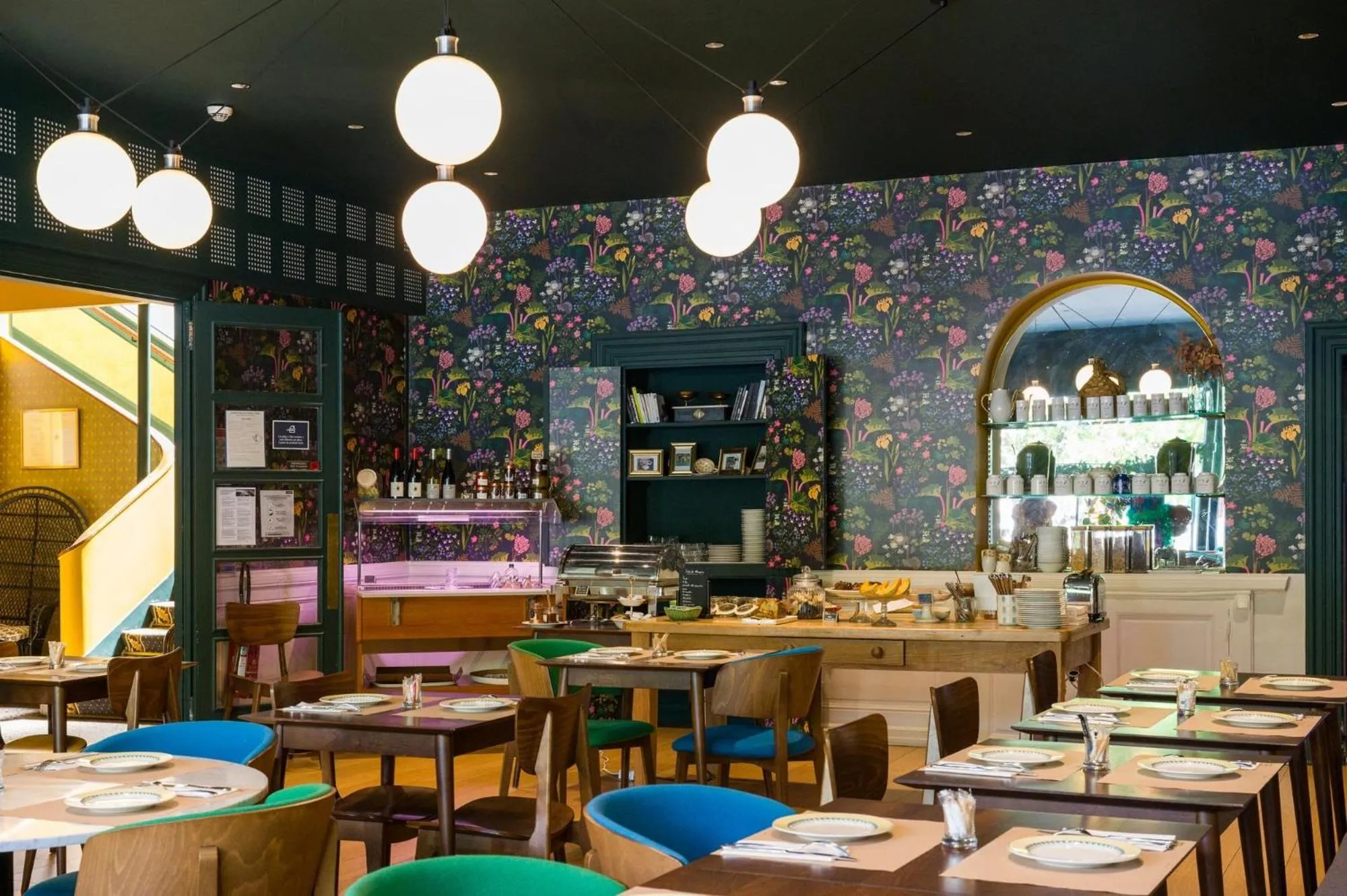 Property building in Grand Hotel De La Poste - Lyon Sud - Vienne