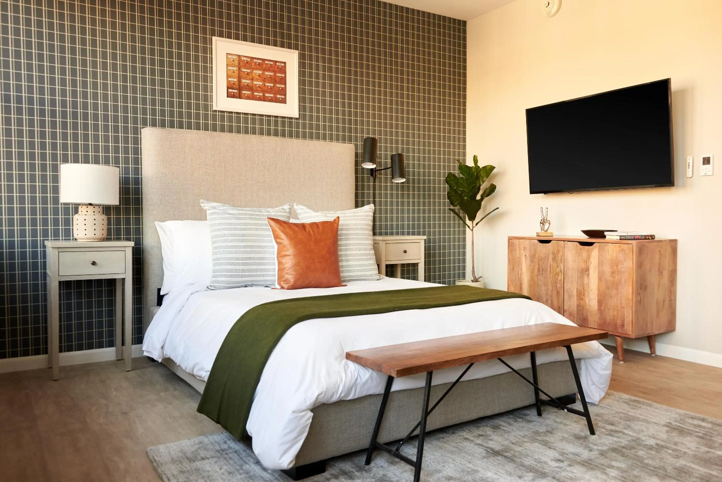 Bed in Kasa Cadillac Square Detroit