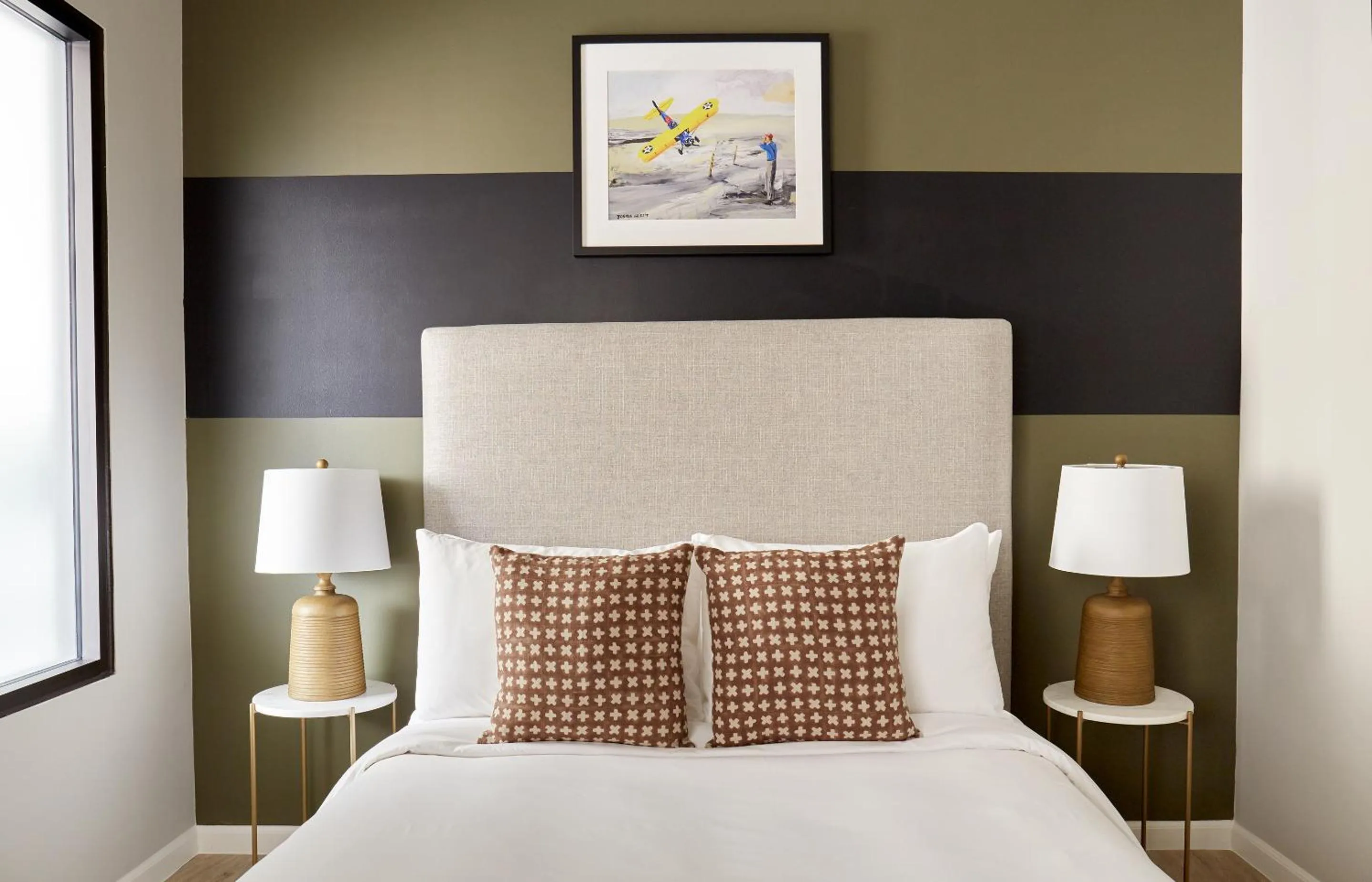 Bed in Kasa Cadillac Square Detroit