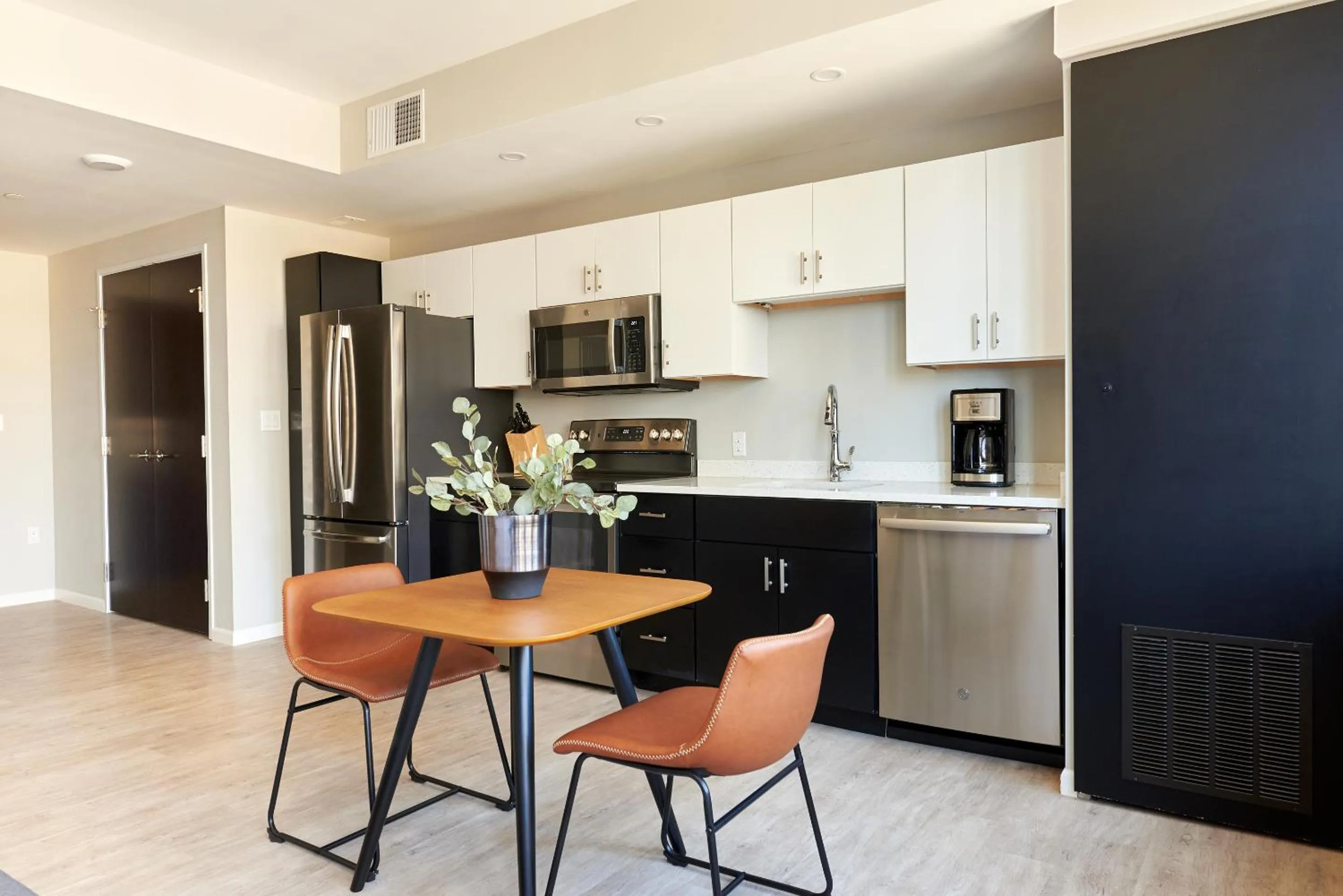 Dining area in Kasa Cadillac Square Detroit