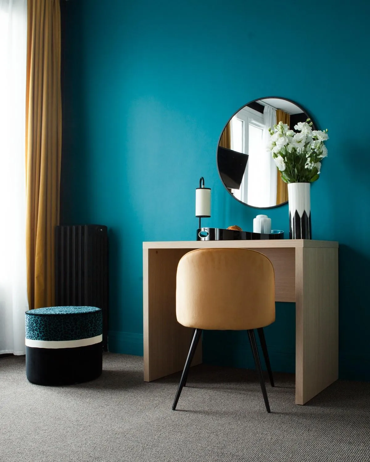 Photo of the whole room in Hotel Saint Louis