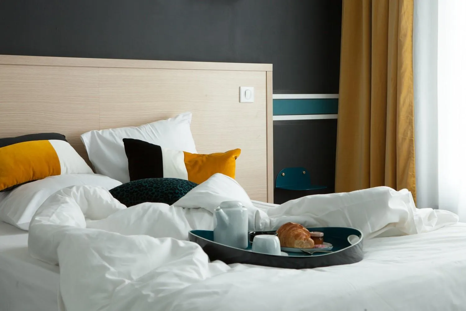 Bed in Hotel Saint Louis