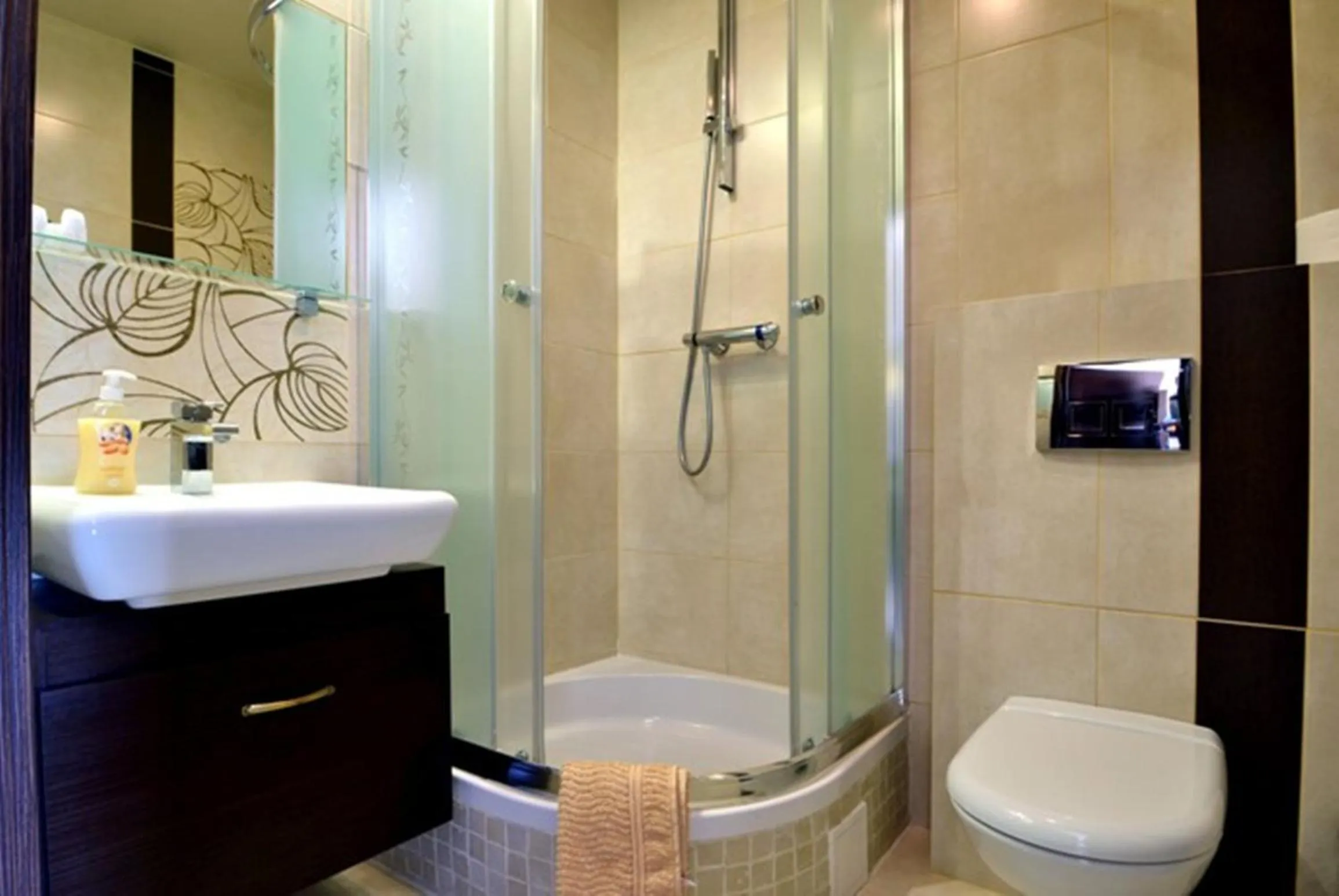 Shower in Hotel Orlik