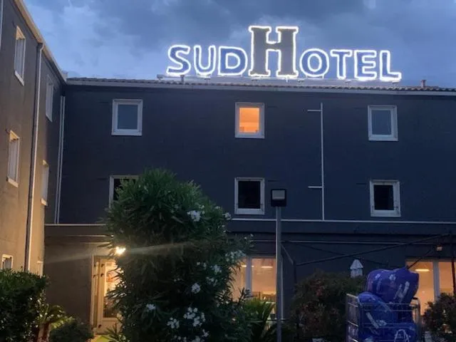 Contact Hotel LE SUD Montpellier Aéroport Parc Expo Arena