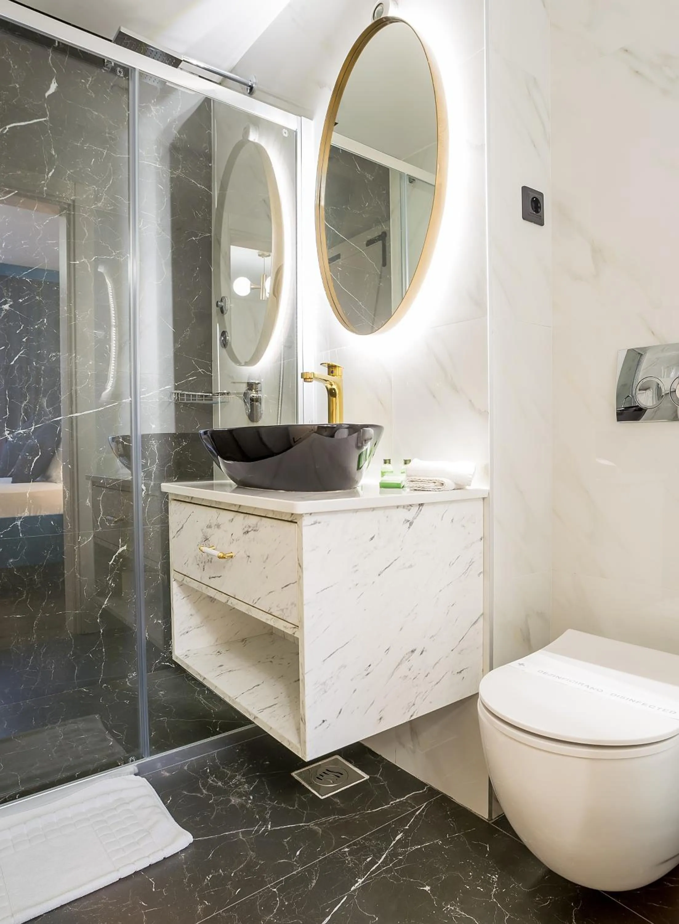 Conte Hotel & Restaurant