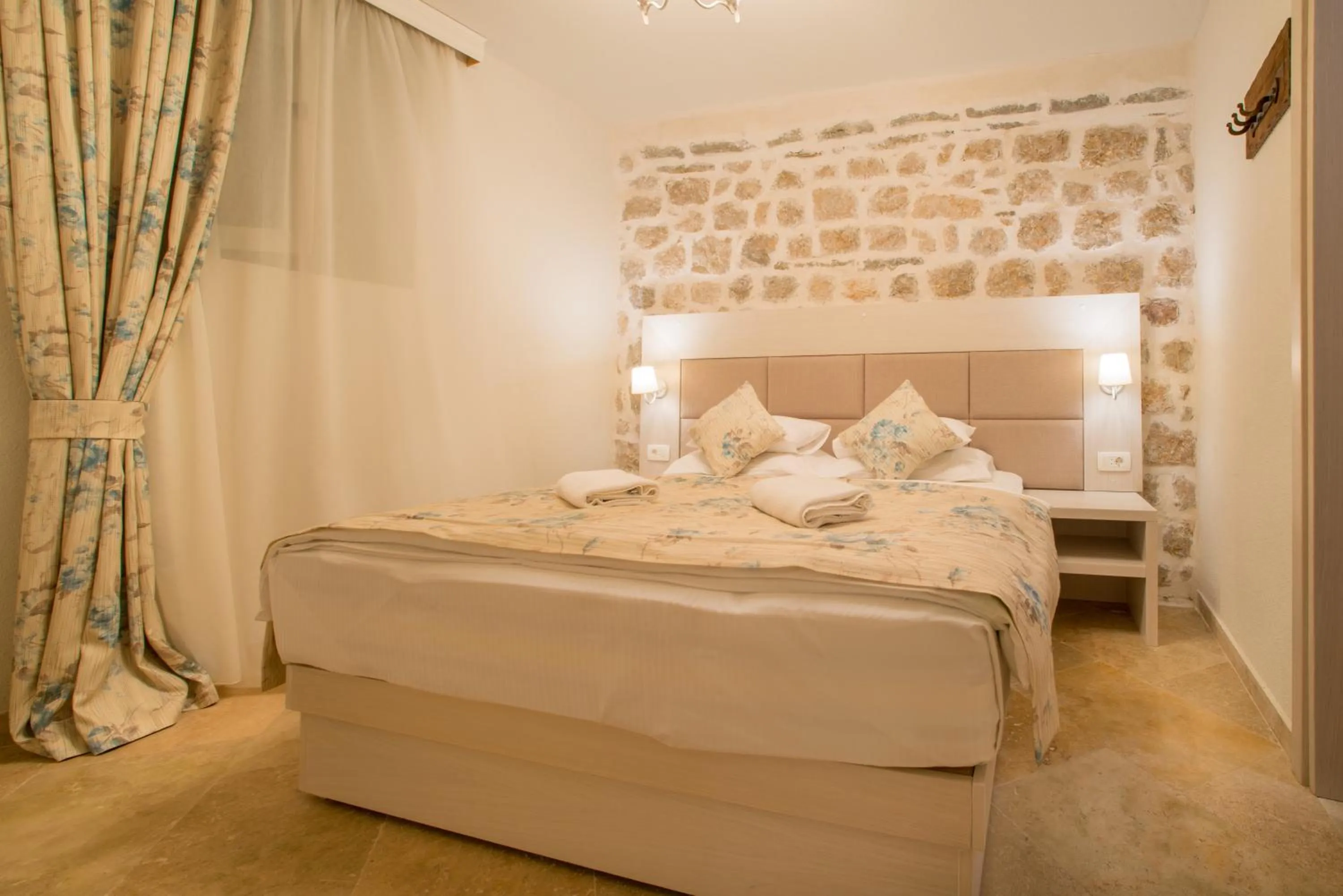 Bed in Conte Hotel & Restaurant