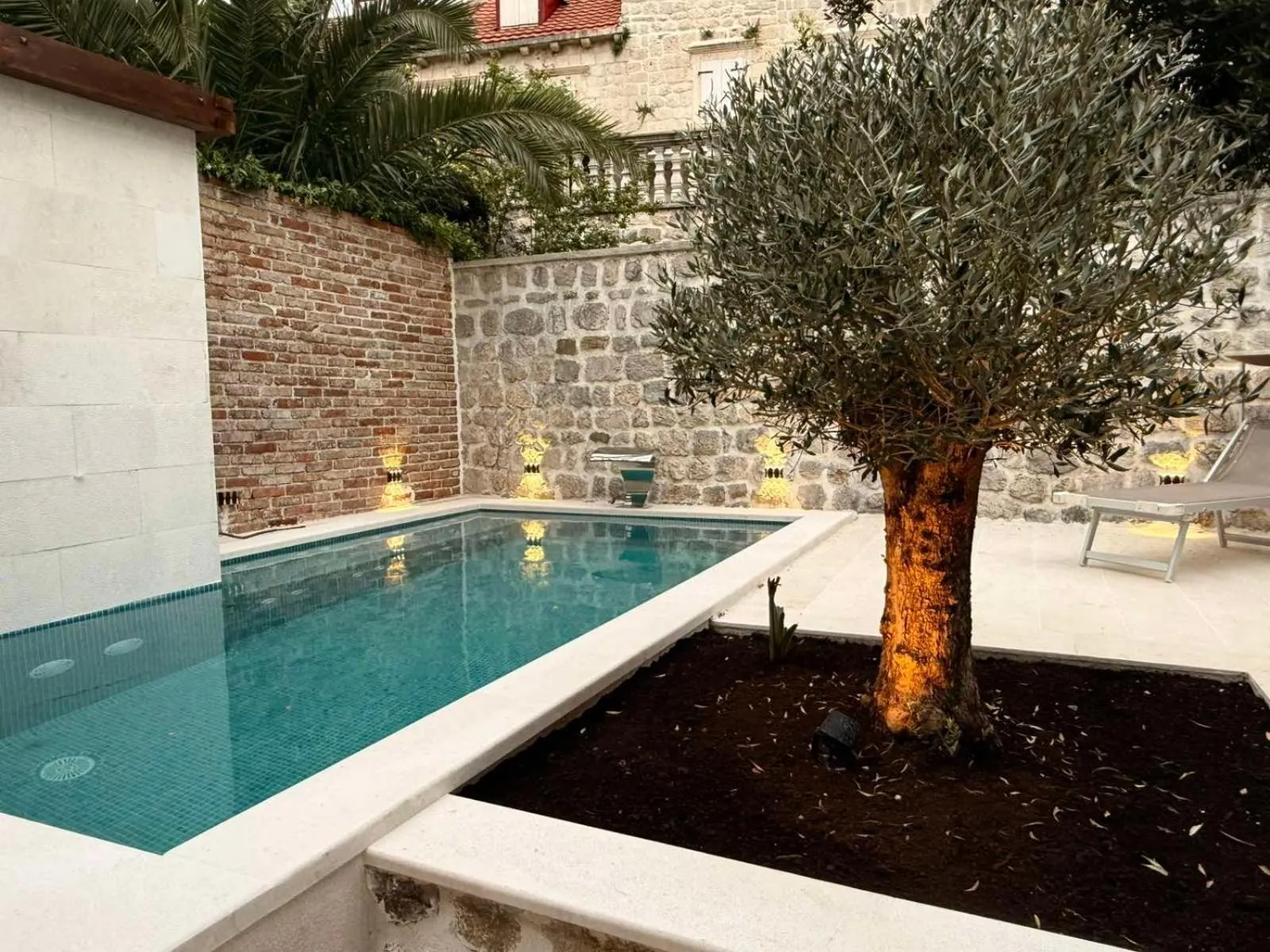 Conte Hotel & Restaurant