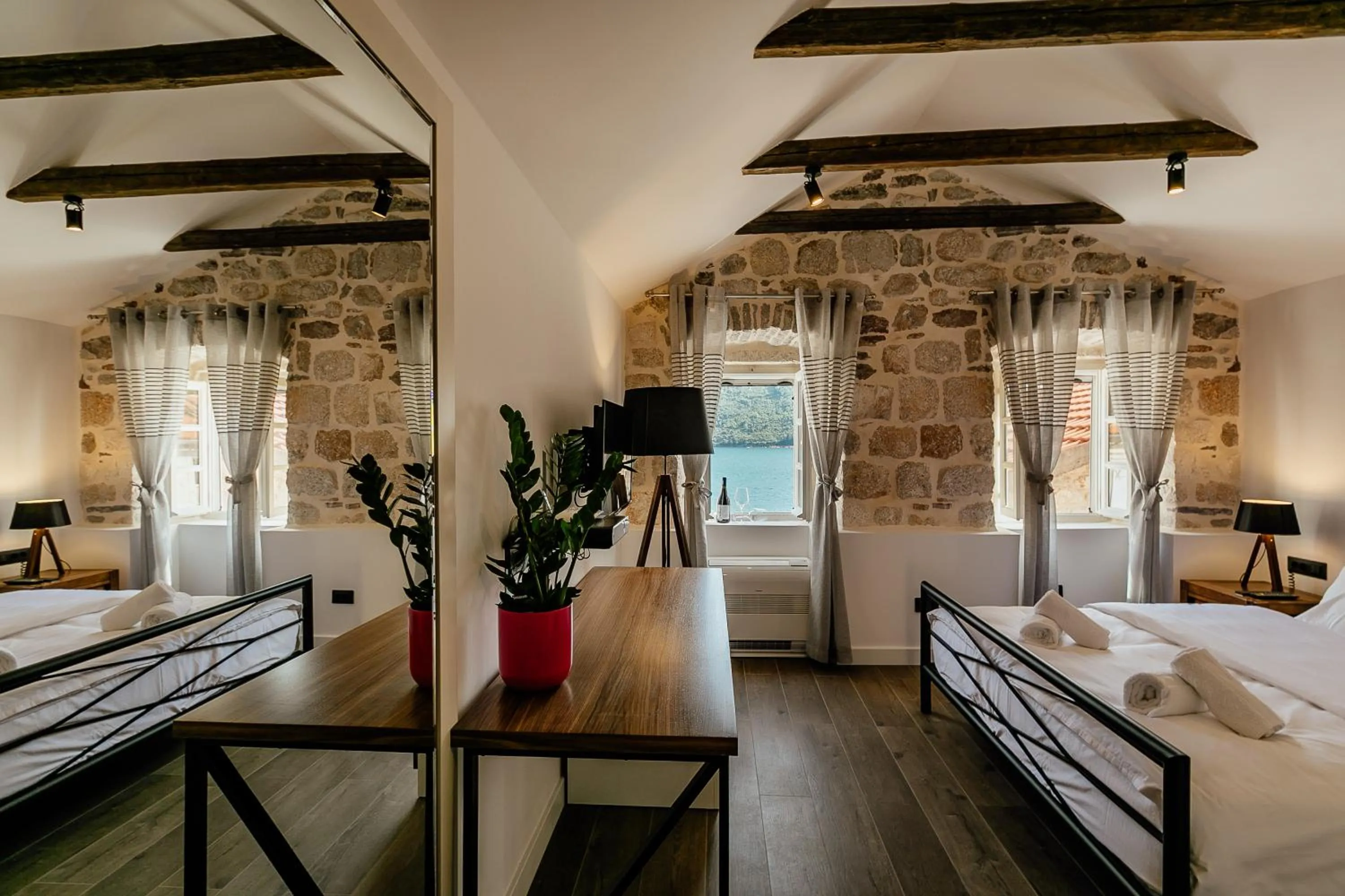 Bed in Conte Hotel & Restaurant