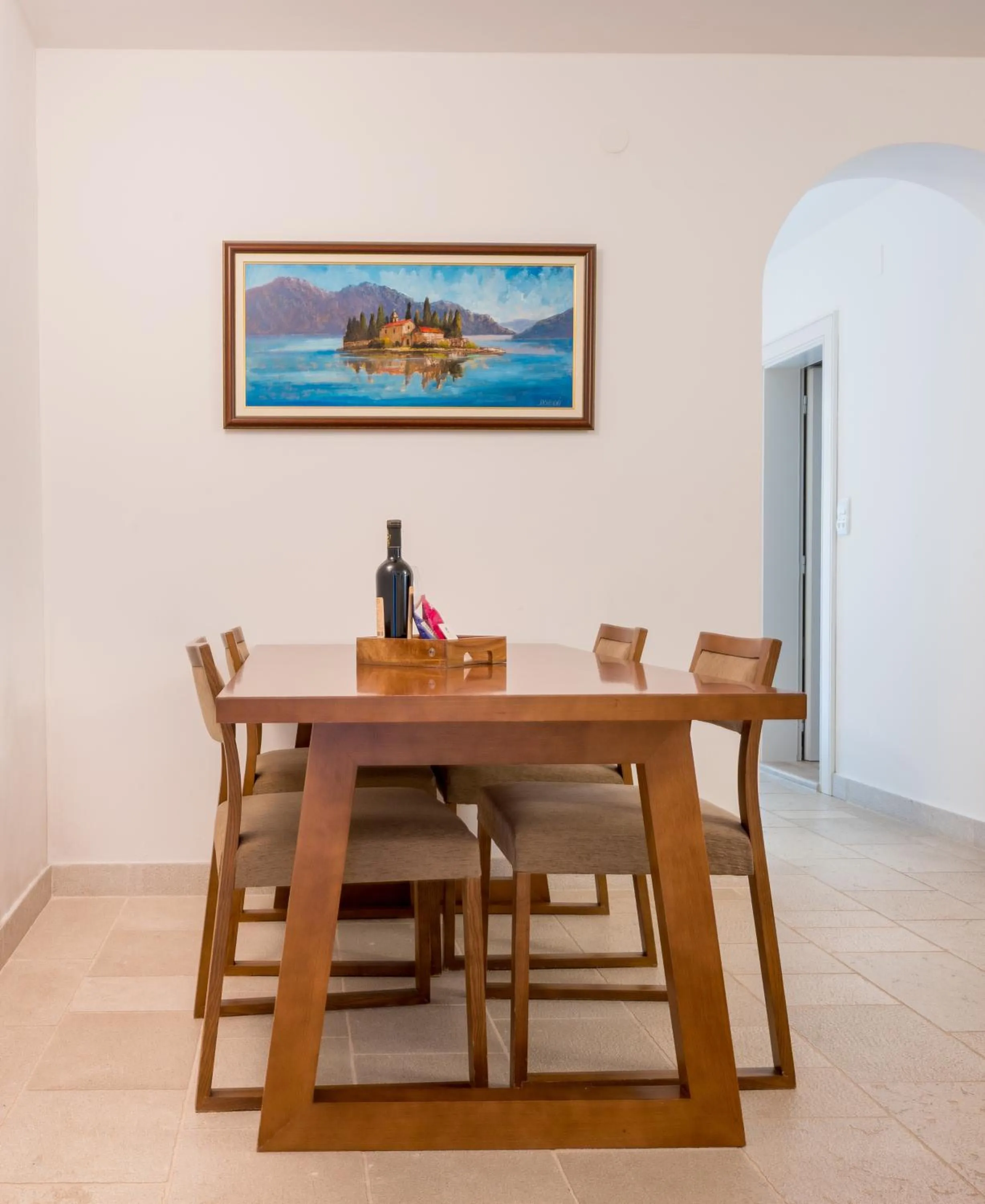 Conte Hotel & Restaurant