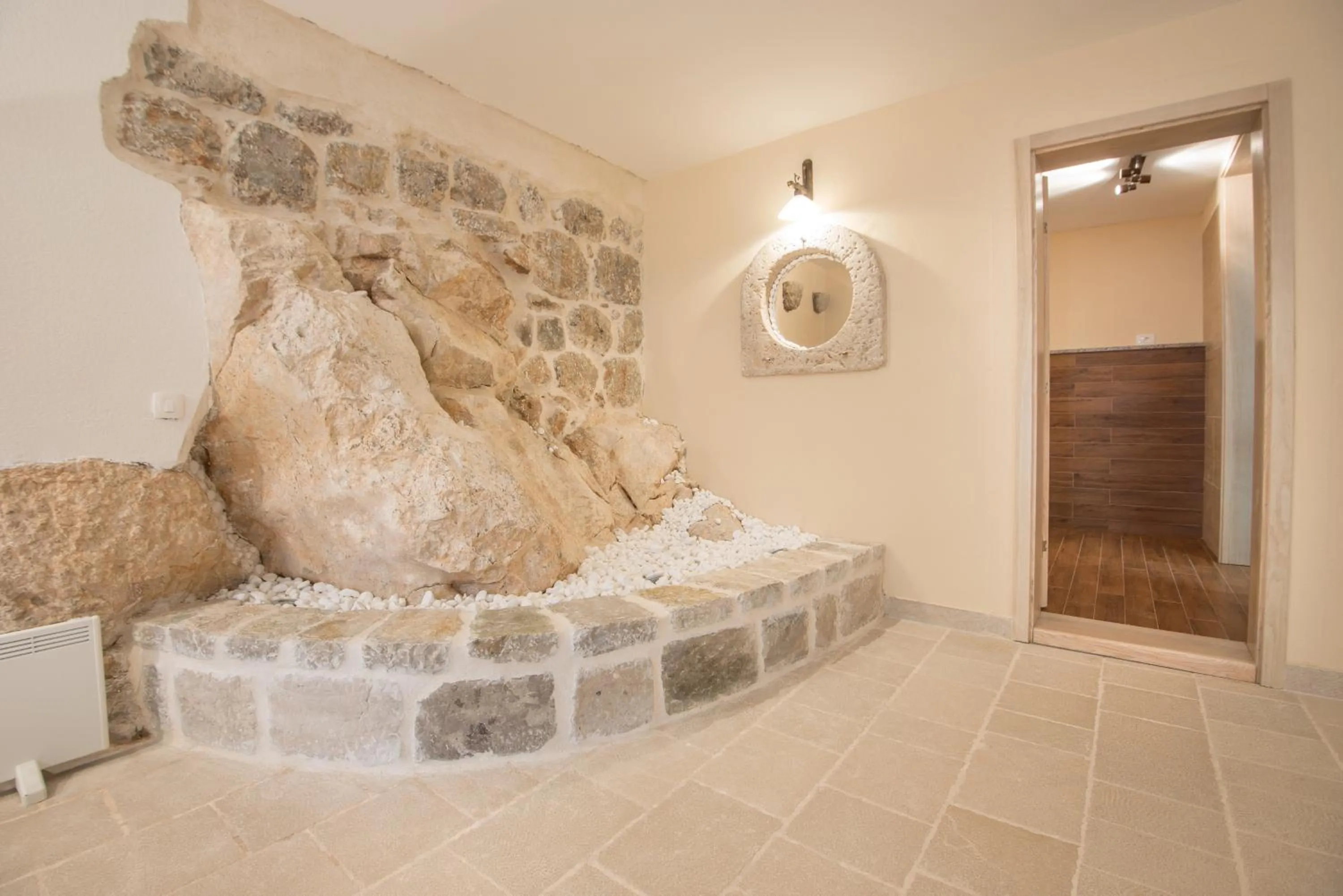 Conte Hotel & Restaurant