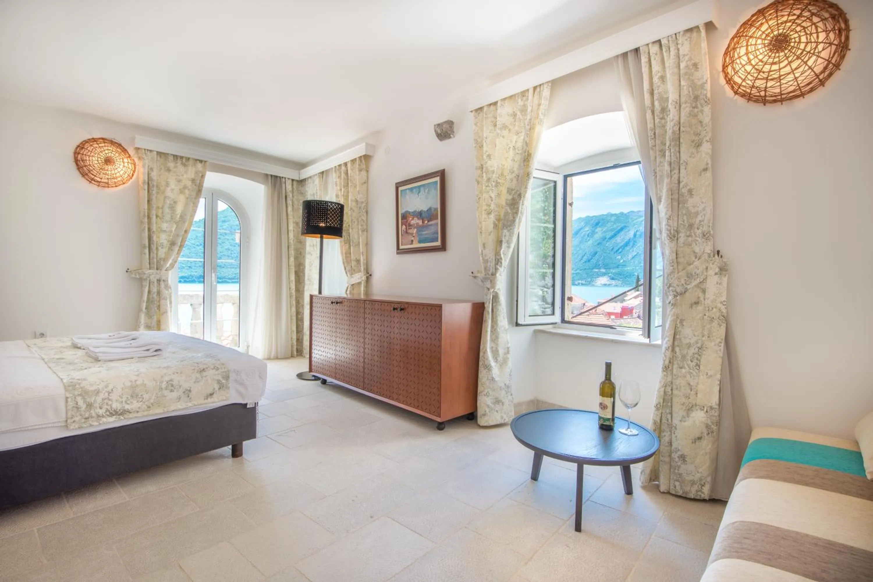 Bed in Conte Hotel & Restaurant