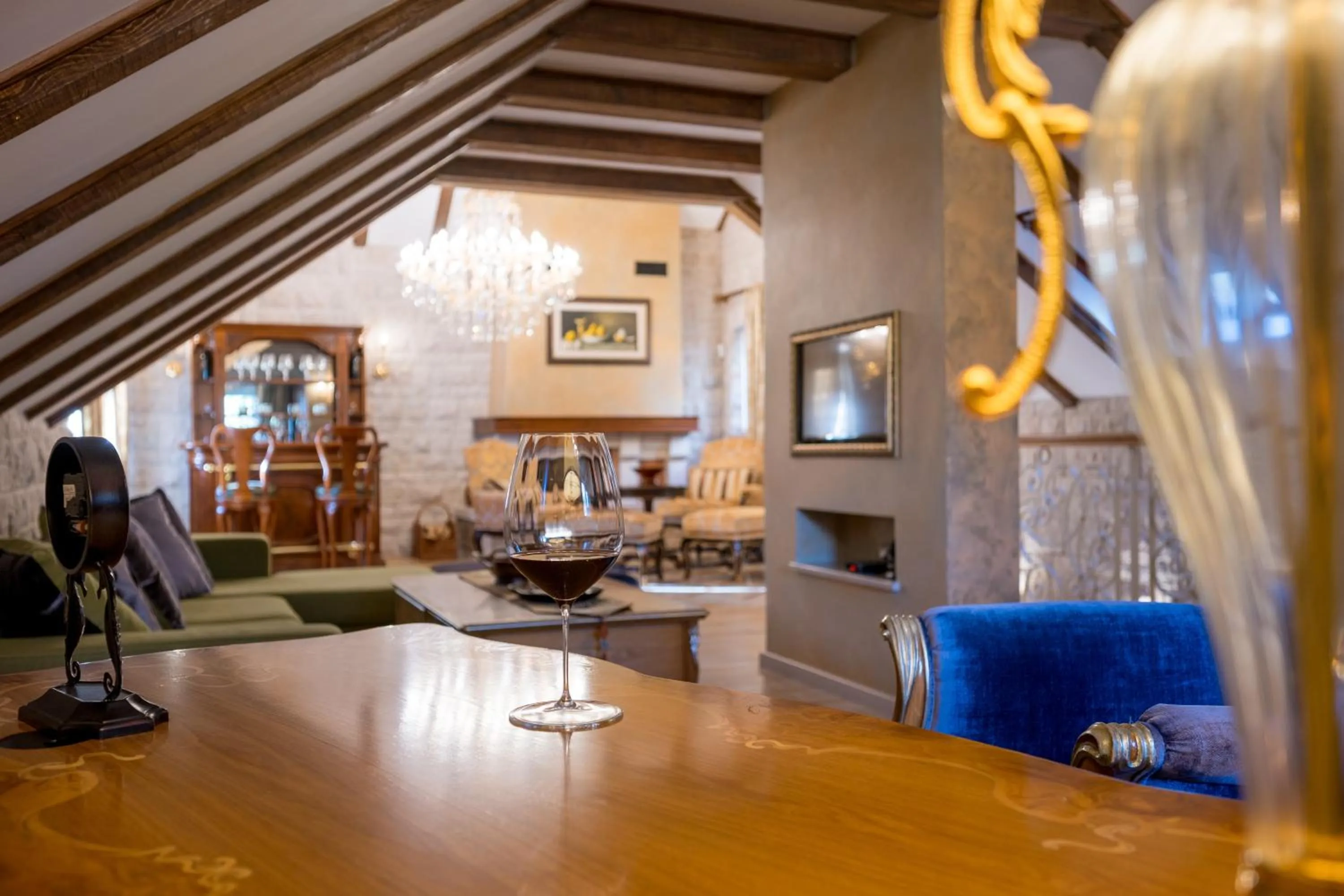 Conte Hotel & Restaurant