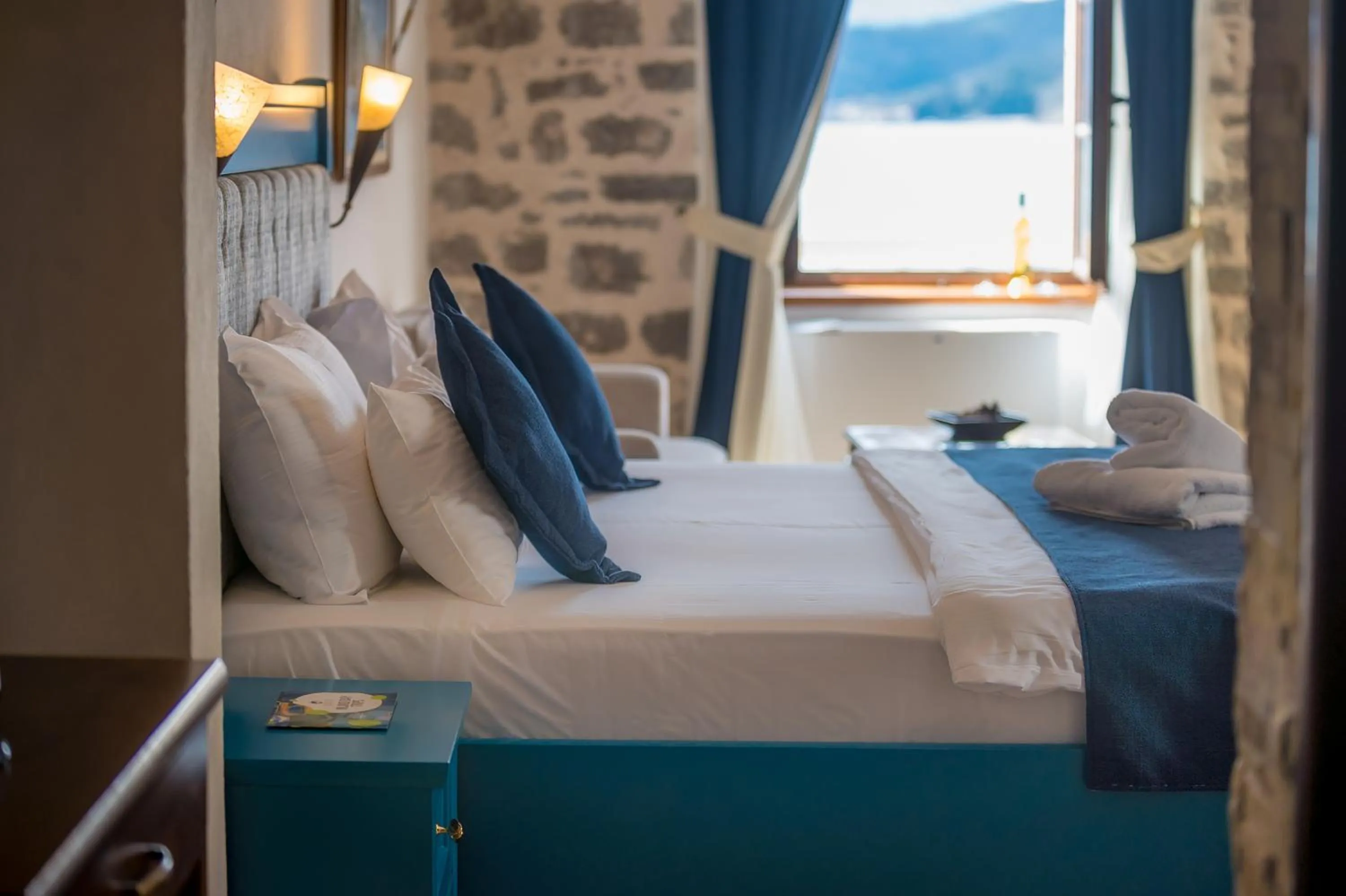 Bed in Conte Hotel & Restaurant