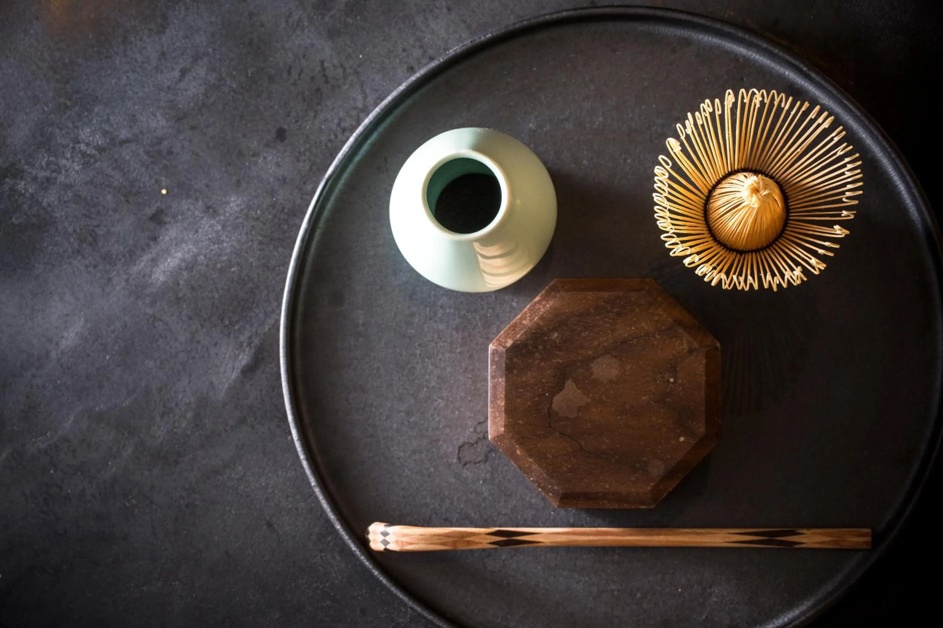 Decorative detail in Kinosaki onsen Tokitotoki