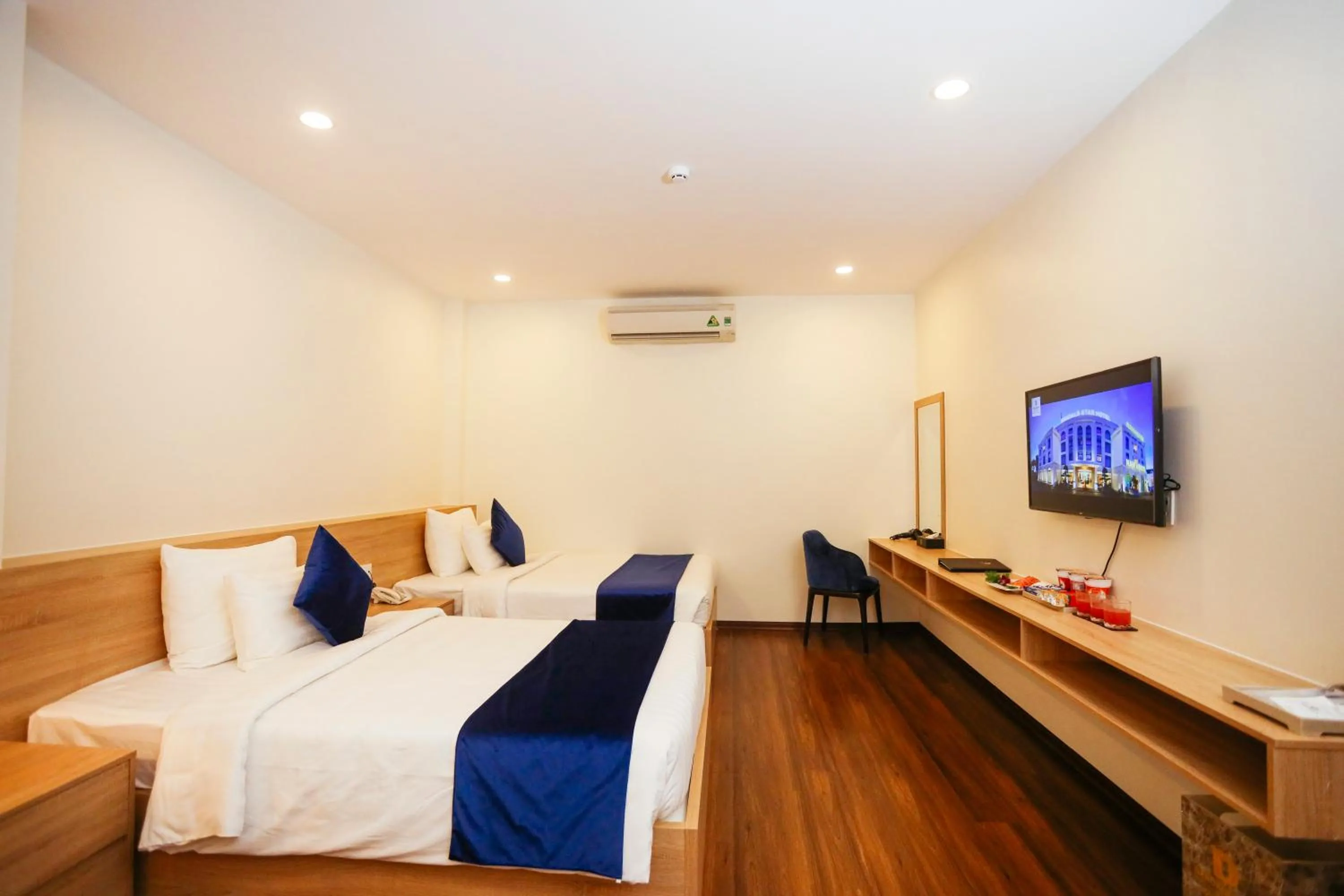 Triple Room in Sandals Star Hotel