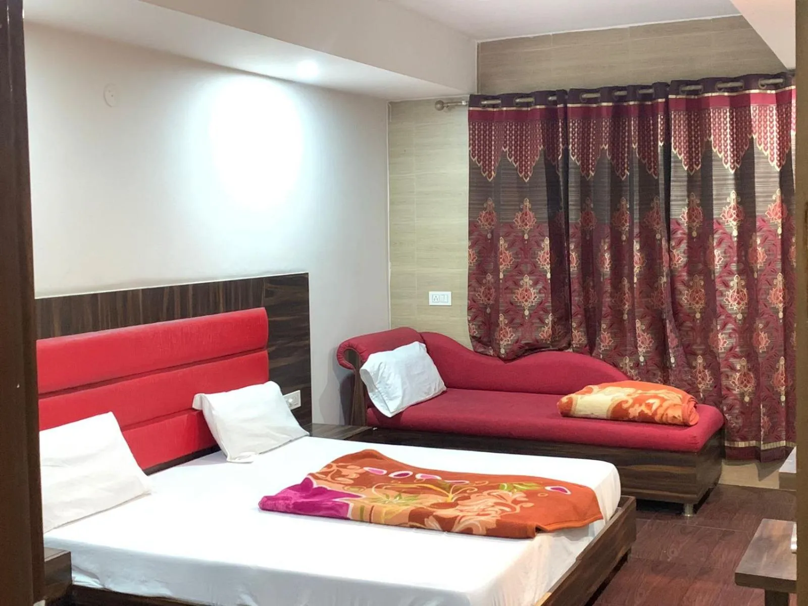Bedroom, Bed in Hotel Sukhman Residency