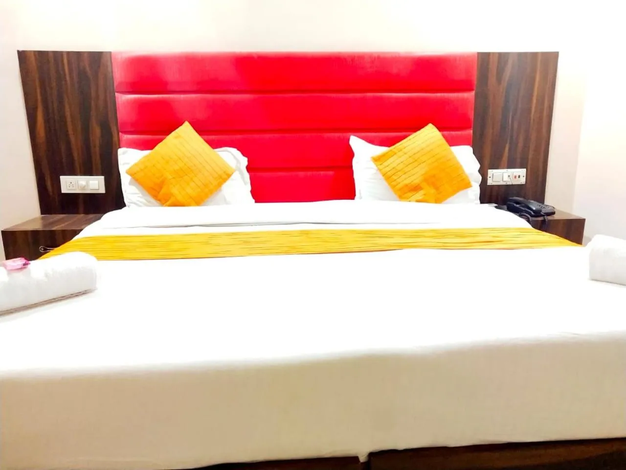 Bedroom, Bed in Hotel Sukhman Residency