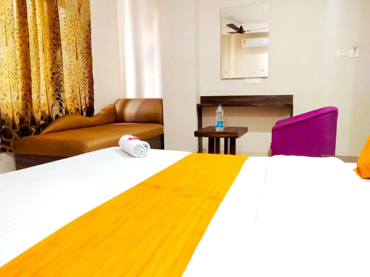 Bedroom, Bed in Hotel Sukhman Residency