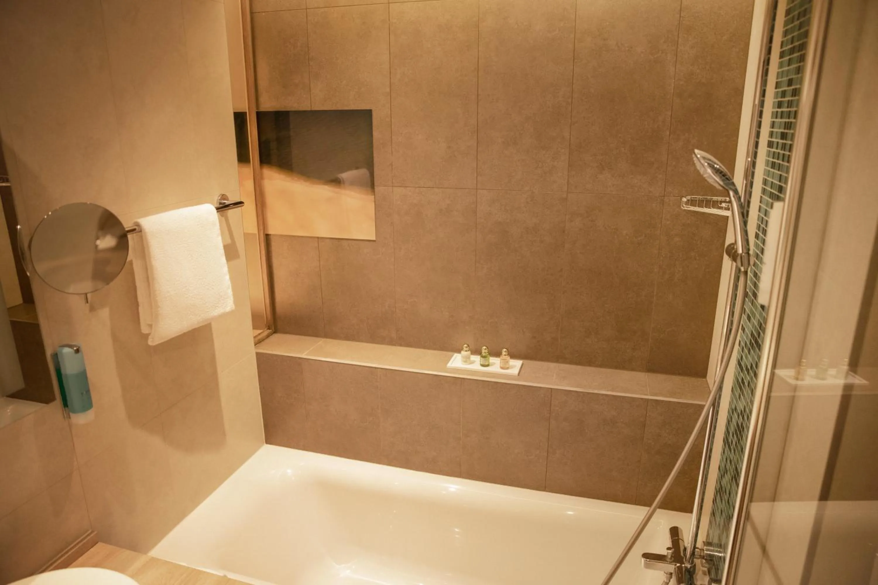 Bathroom in Hôtel Le B d'Arcachon by Inwood Hotels