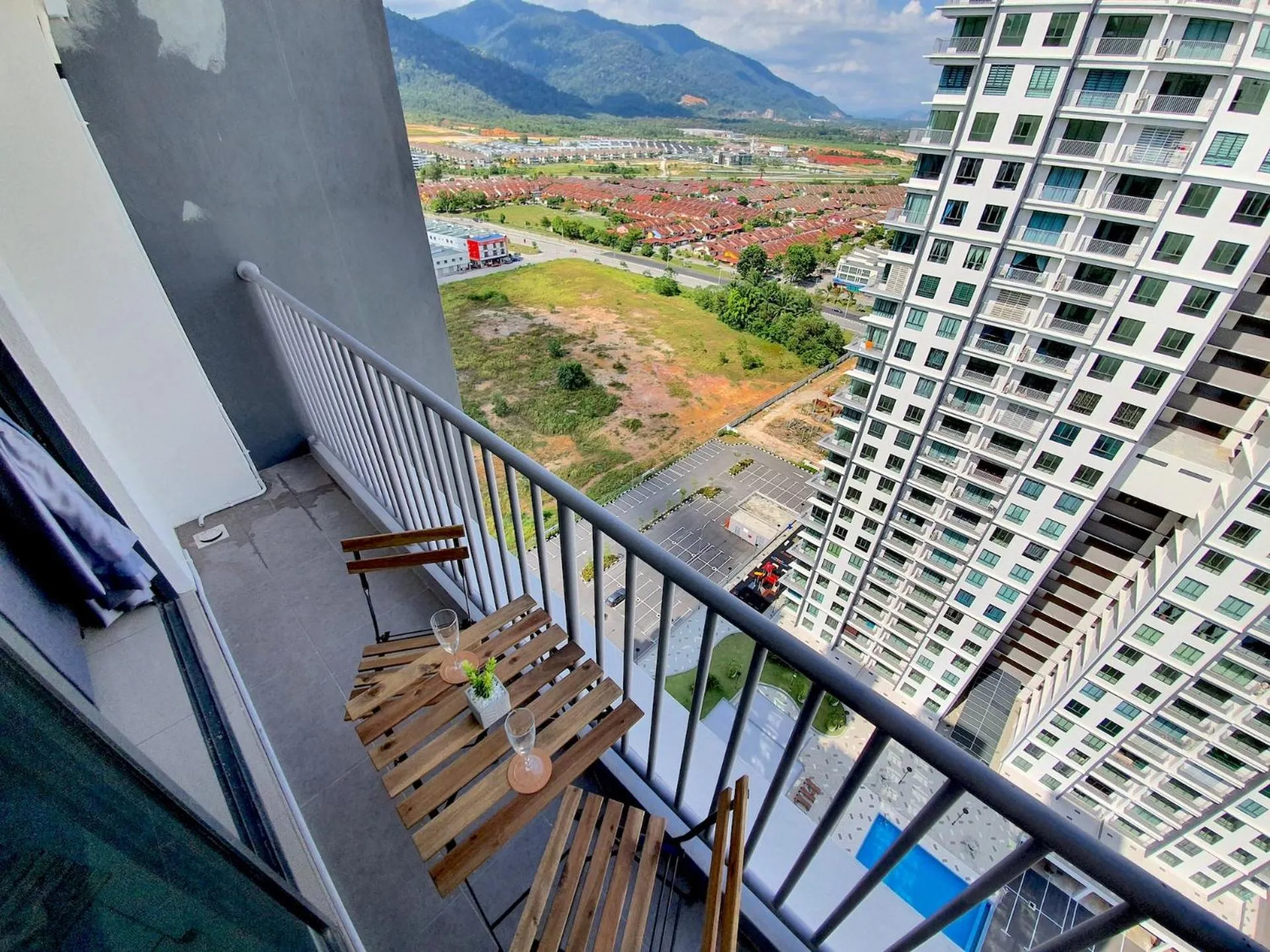 Balcony/Terrace in Ipoh Meru Casa Kayangan by BeeStay