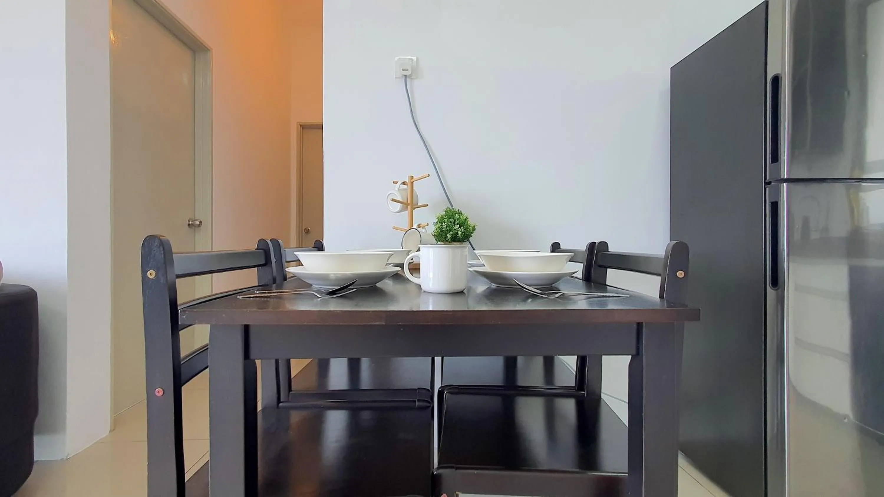 Dining area in Ipoh Meru Casa Kayangan by BeeStay