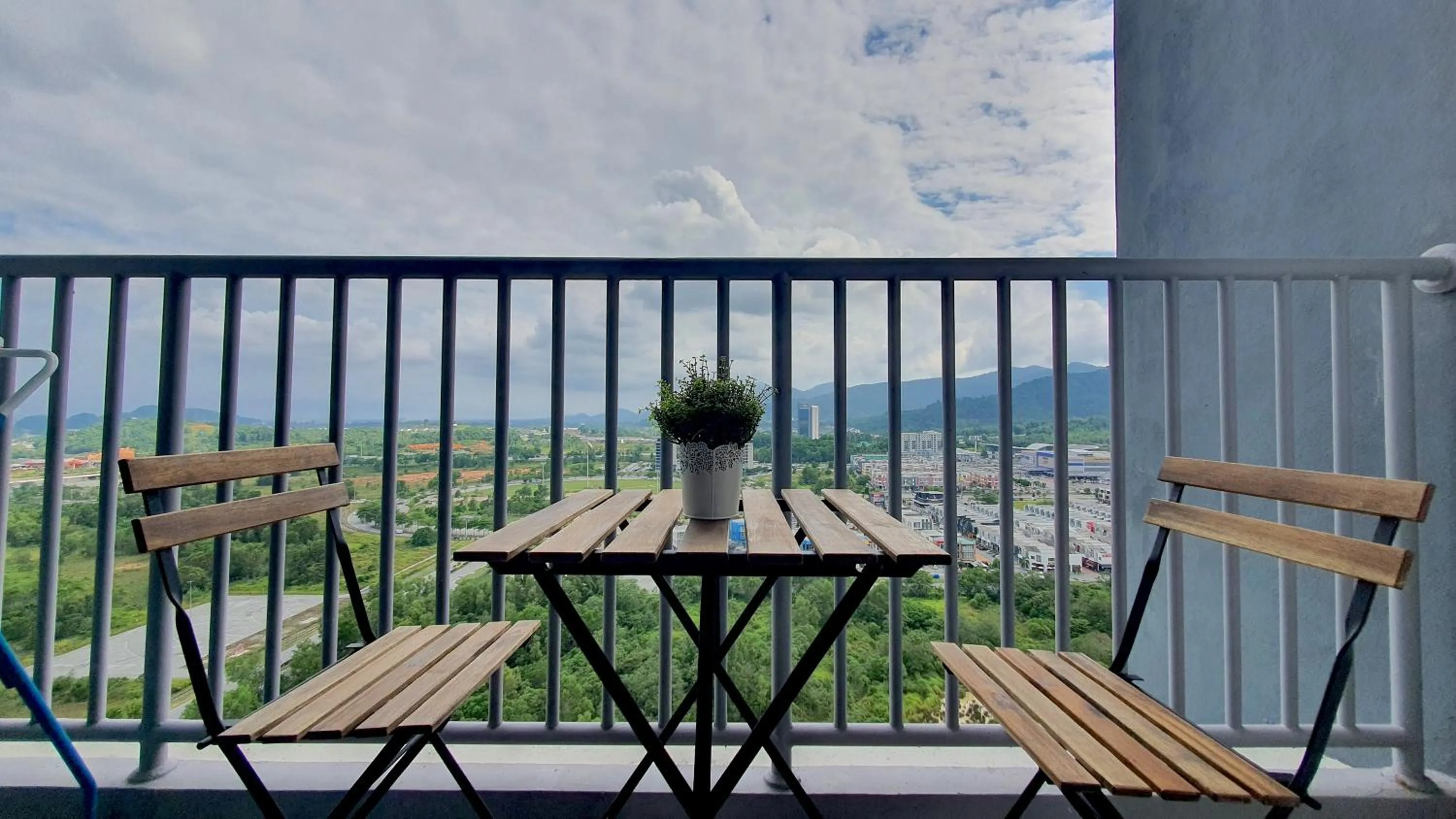 Balcony/Terrace in Ipoh Meru Casa Kayangan by BeeStay