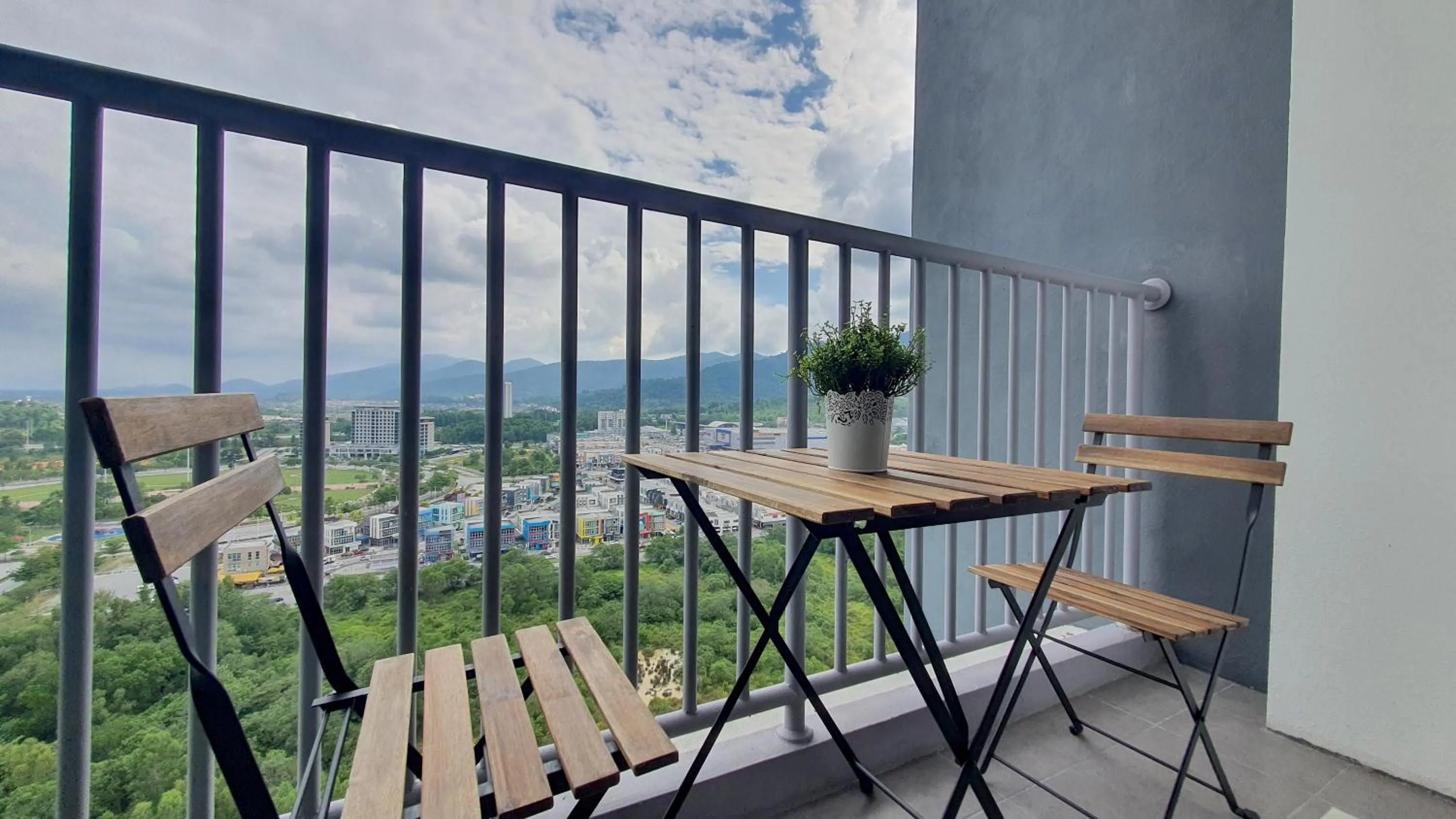 Balcony/Terrace in Ipoh Meru Casa Kayangan by BeeStay