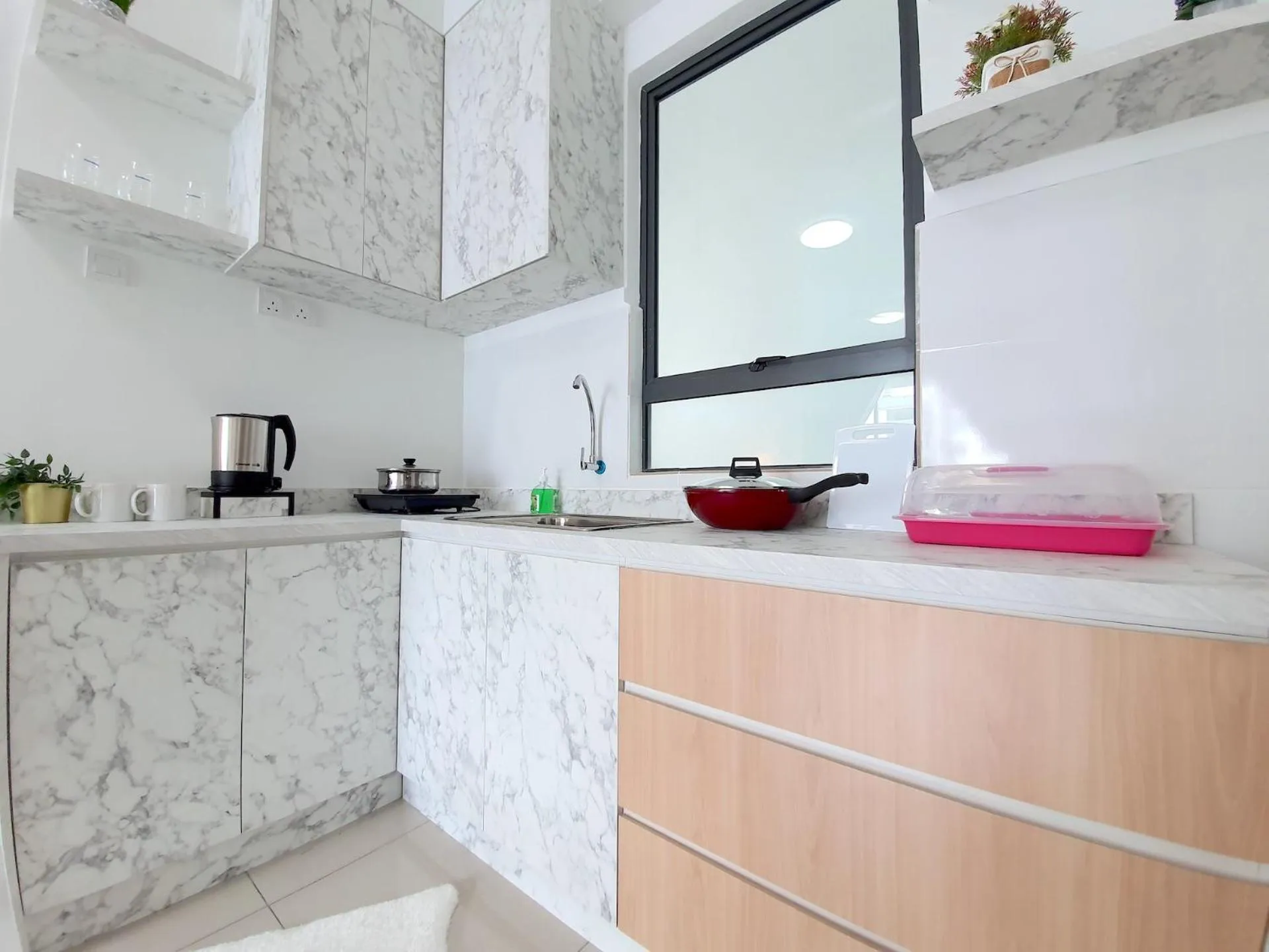 Kitchen or kitchenette in Ipoh Meru Casa Kayangan by BeeStay