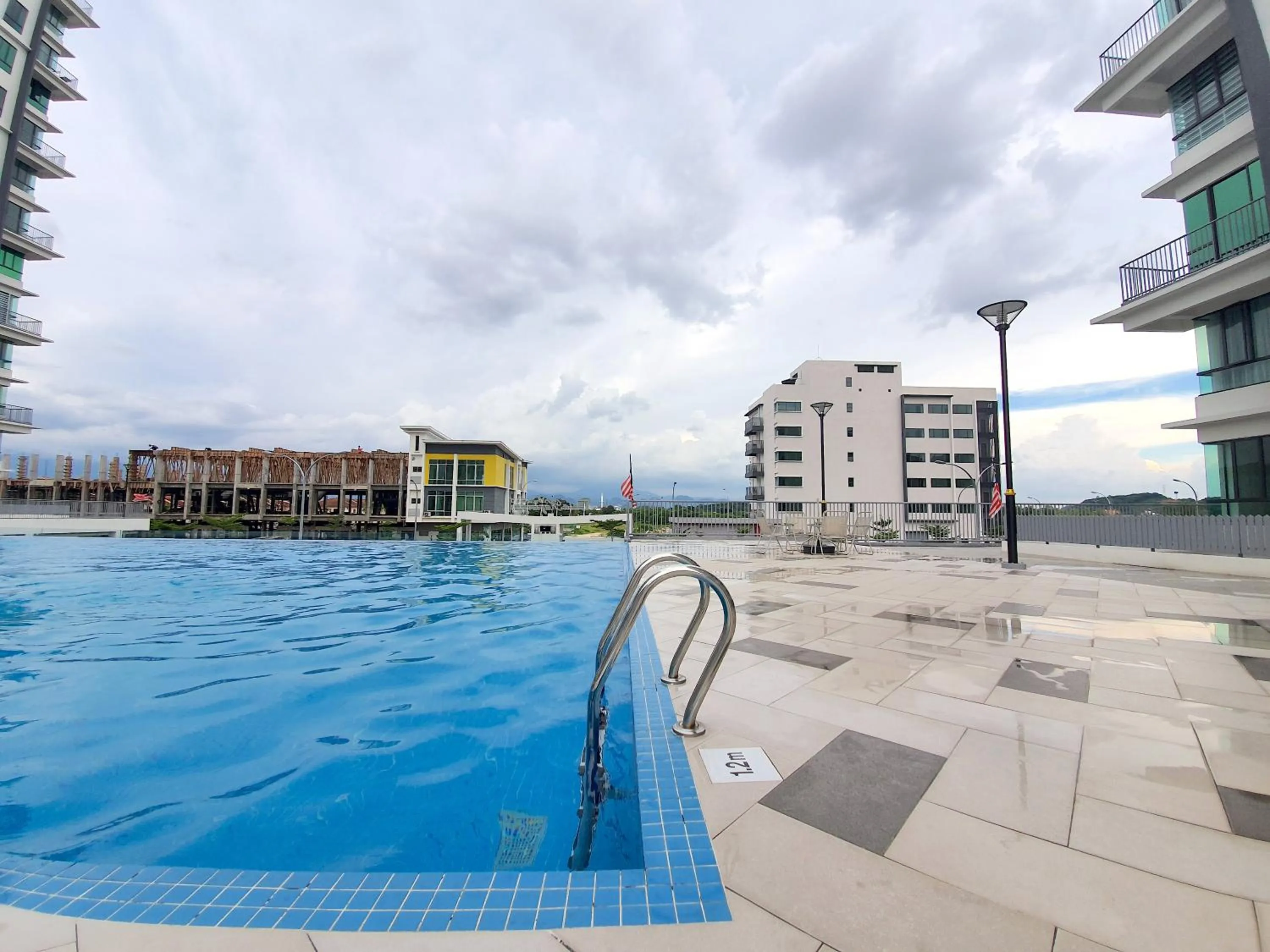 Swimming pool in Ipoh Meru Casa Kayangan by BeeStay