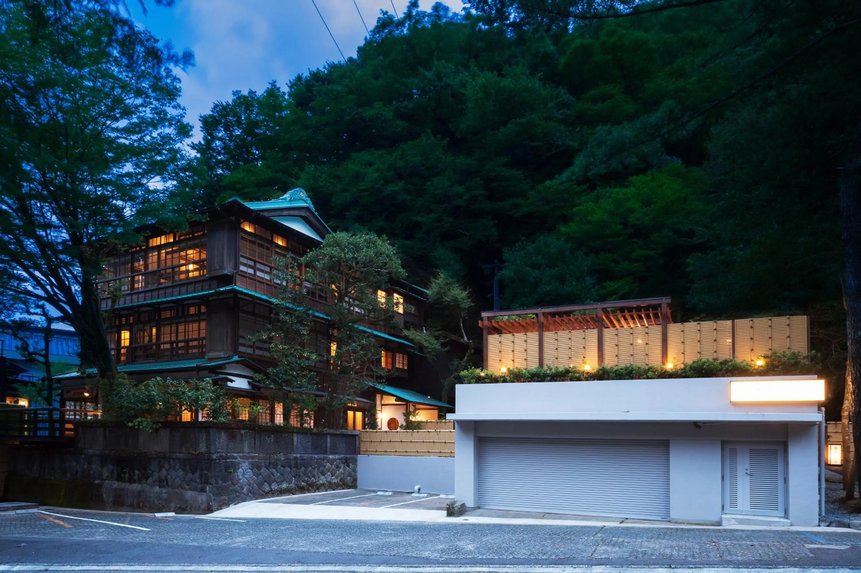 Property building in KANSUIRO ANNEX