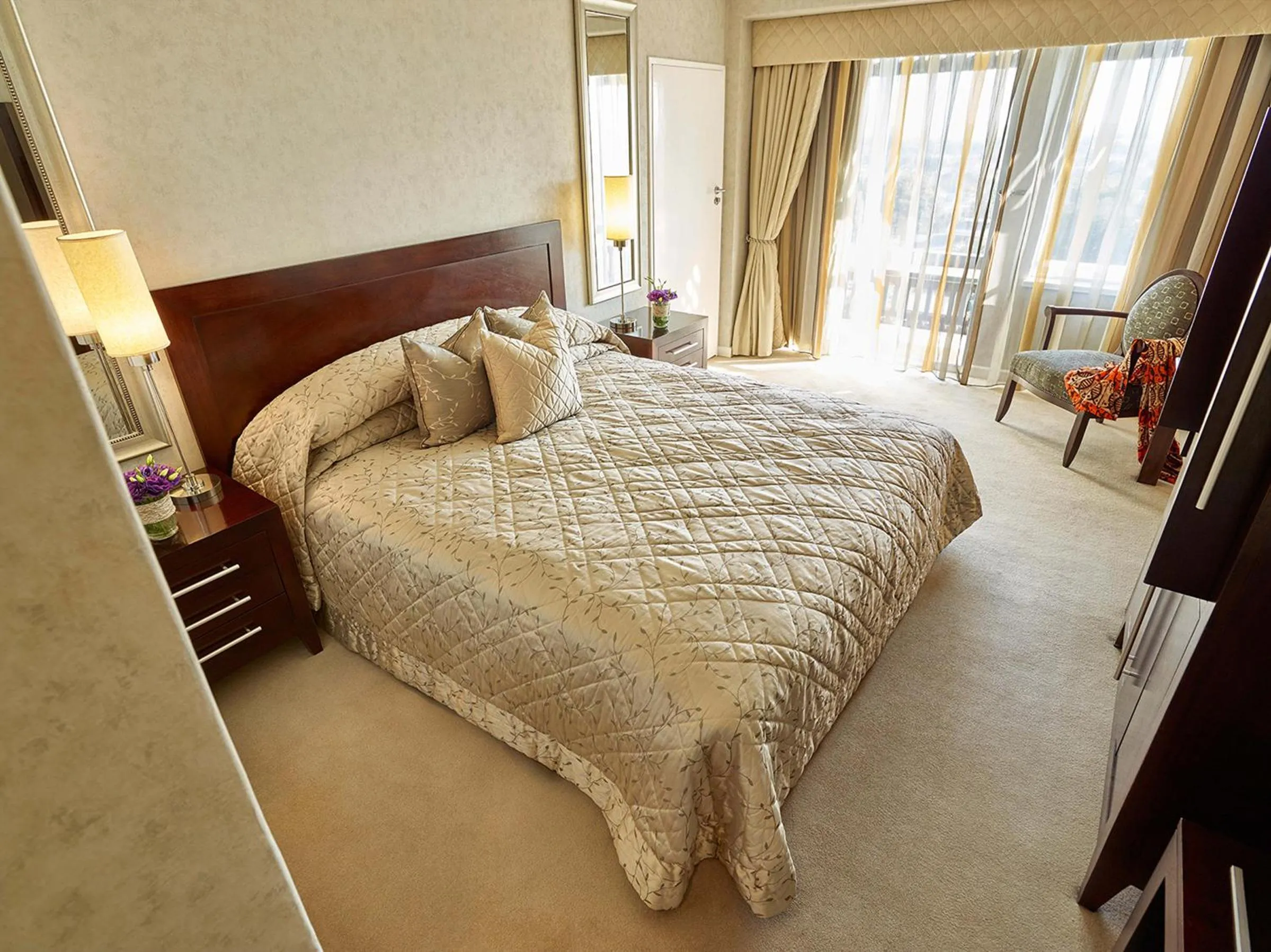 Deluxe Suite in The Pamodzi Hotel