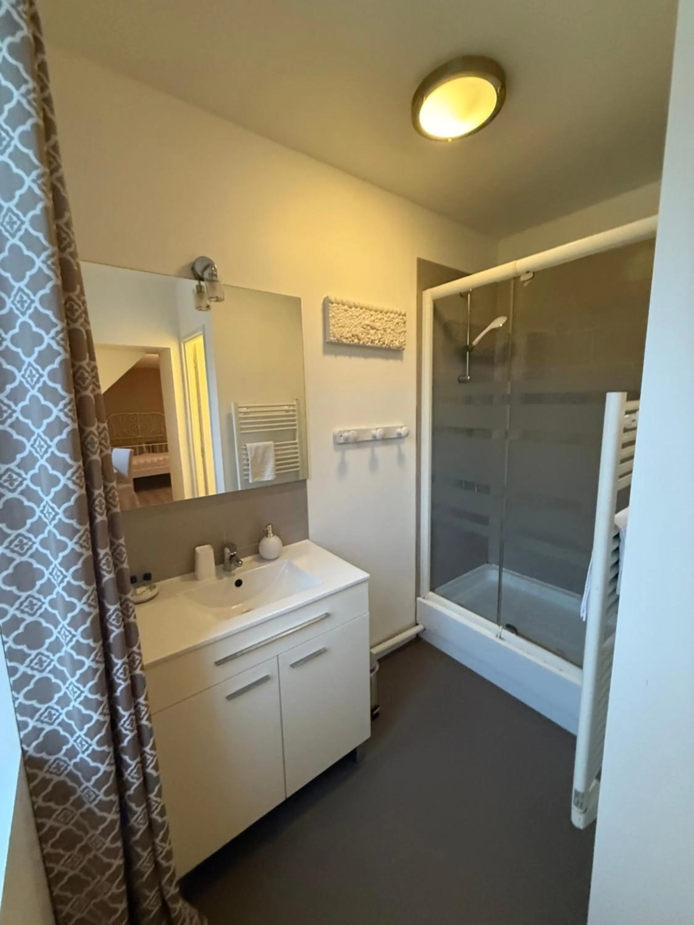 Property building in Le Château de Grèges