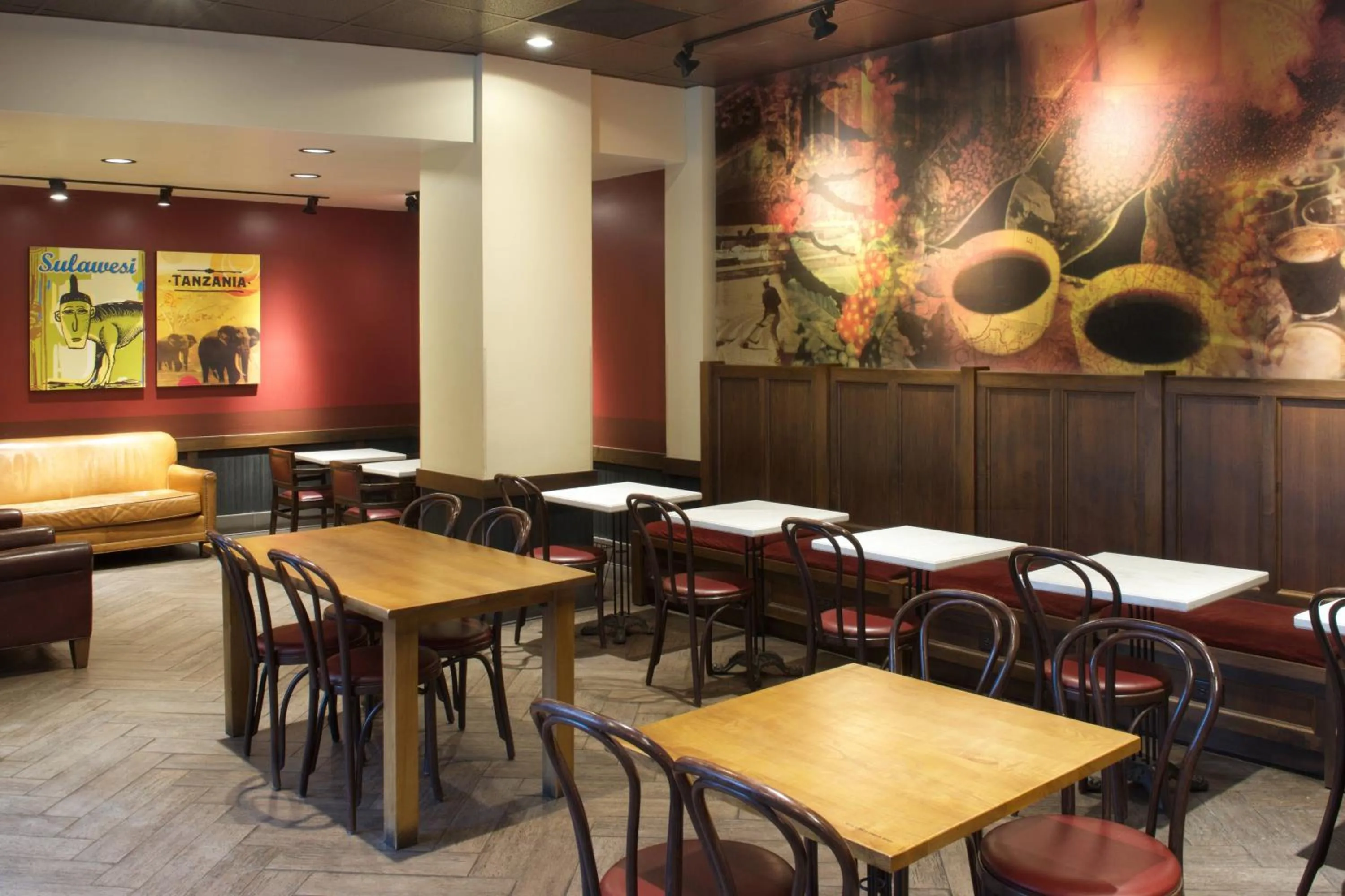 Restaurant/places to eat in Sheraton Indianapolis City Centre Hotel