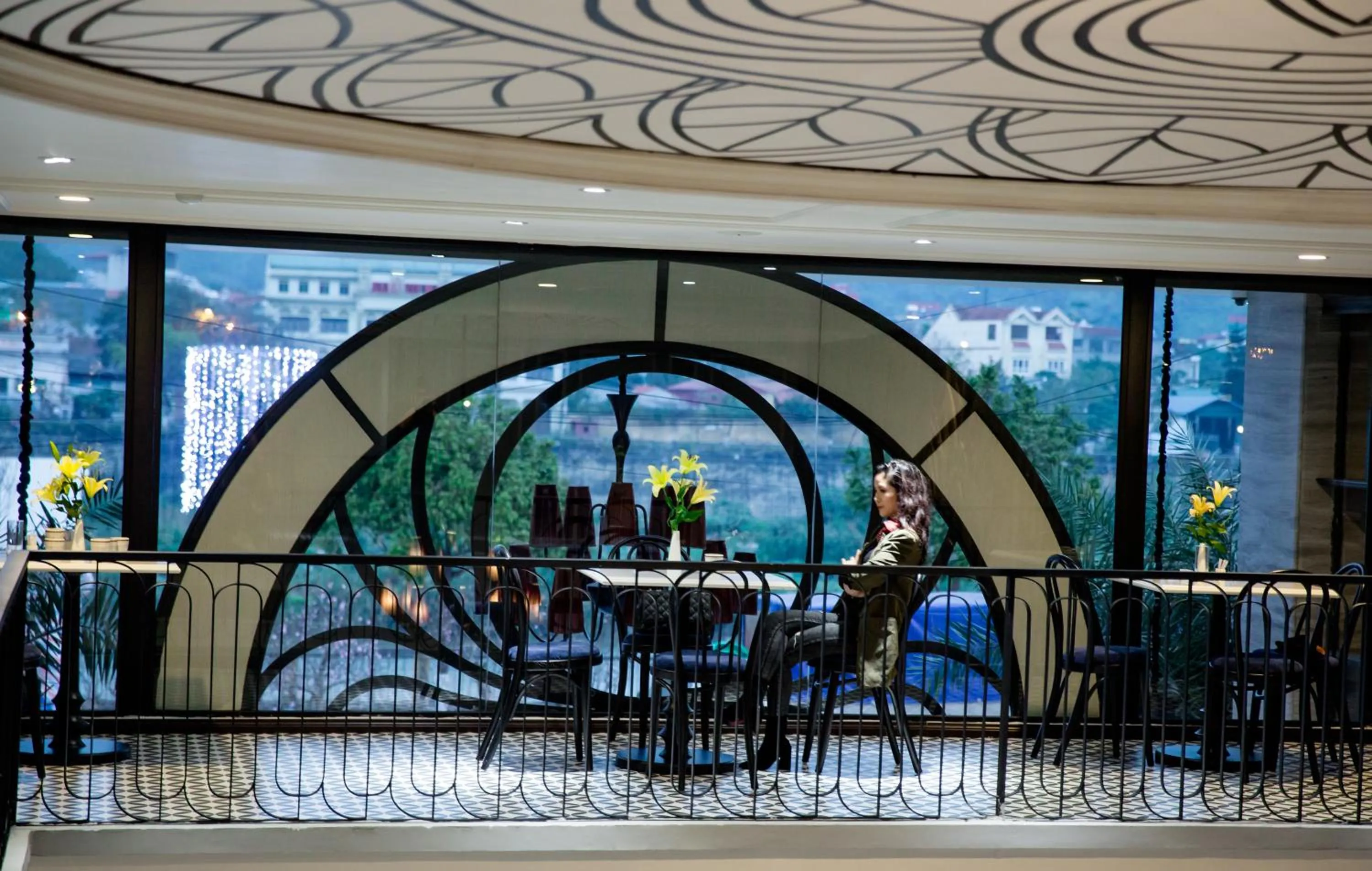 Restaurant/places to eat in Michi's hotel laocai