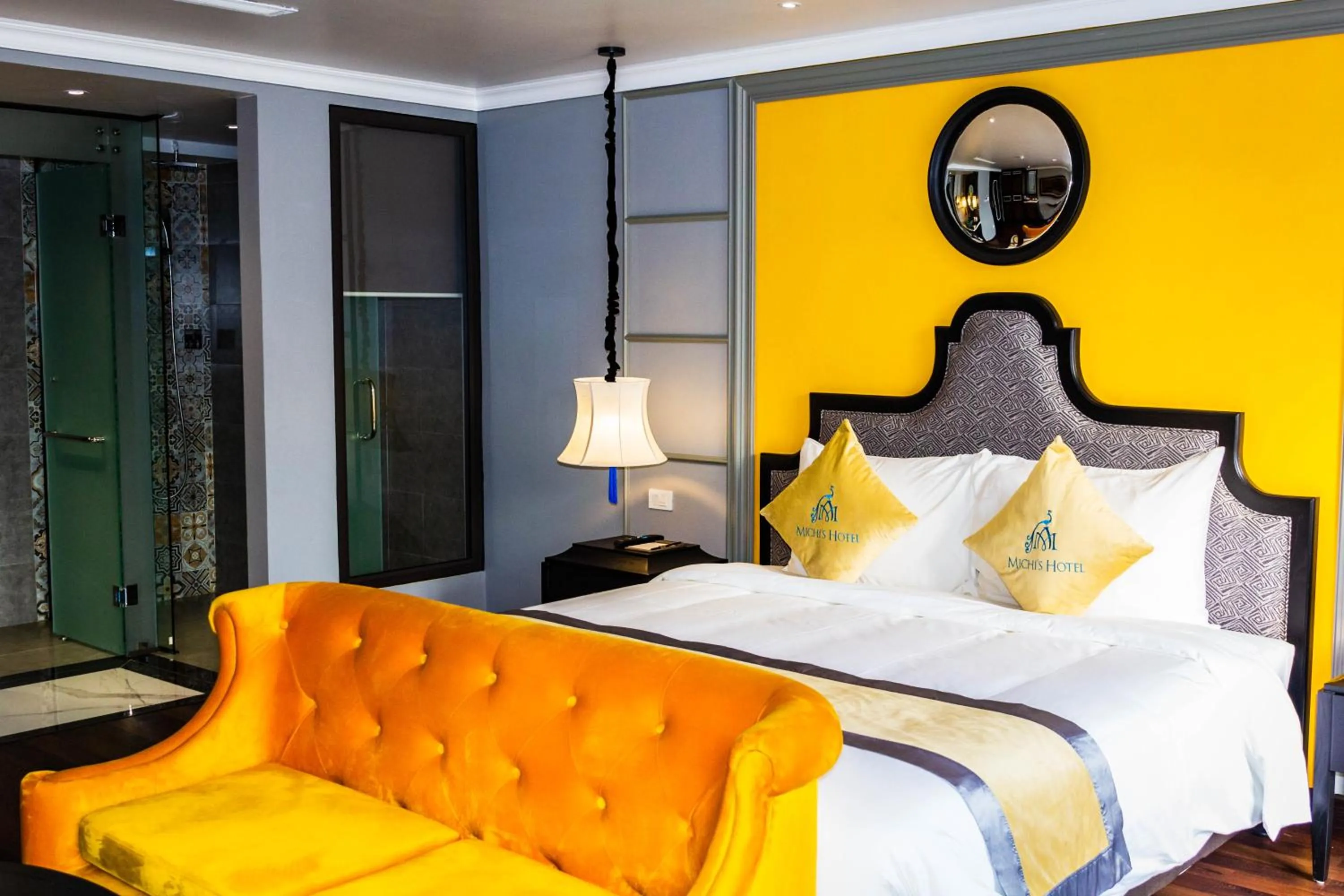 Bed in Michi's hotel laocai