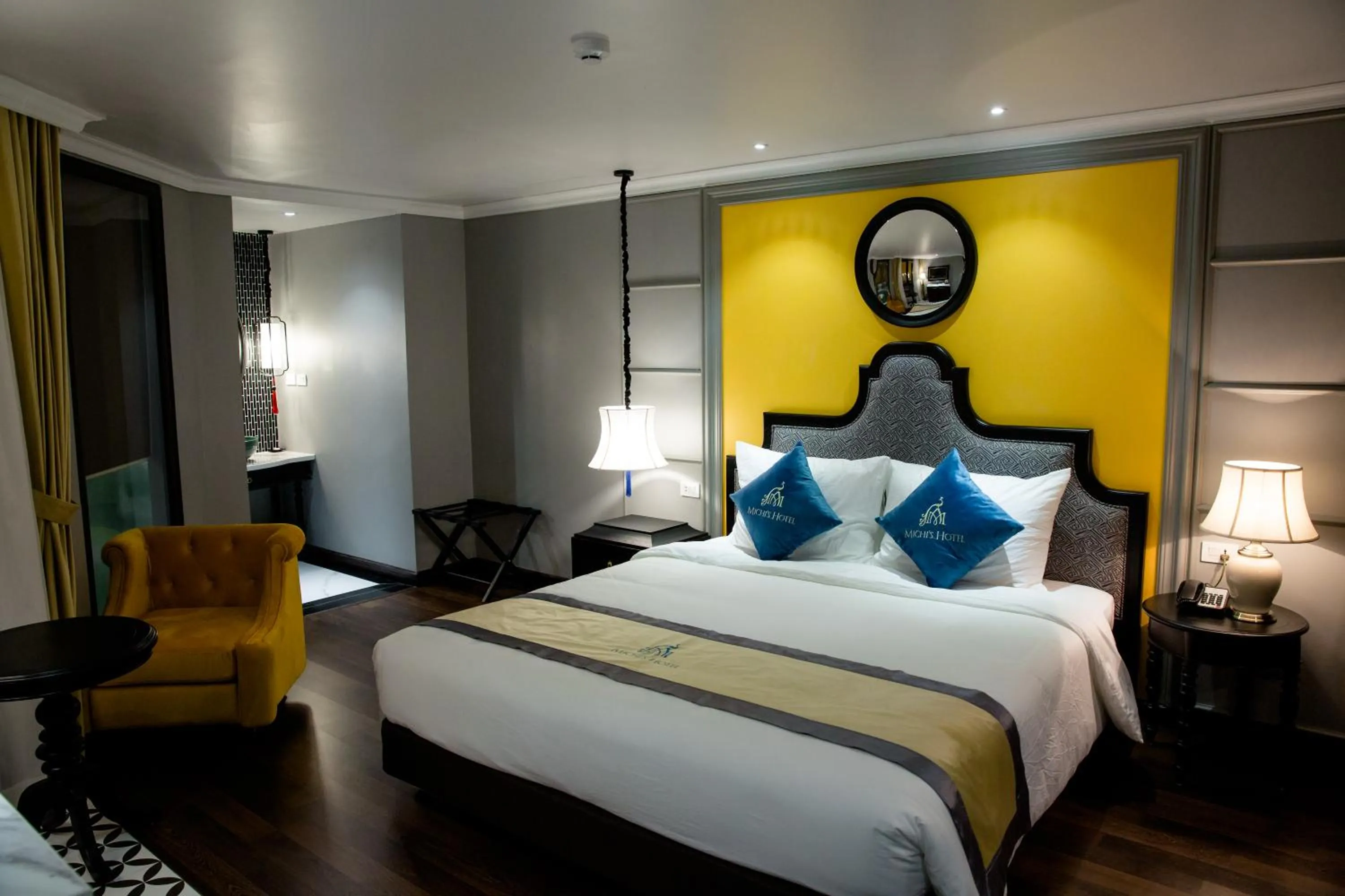 Bed in Michi's hotel laocai