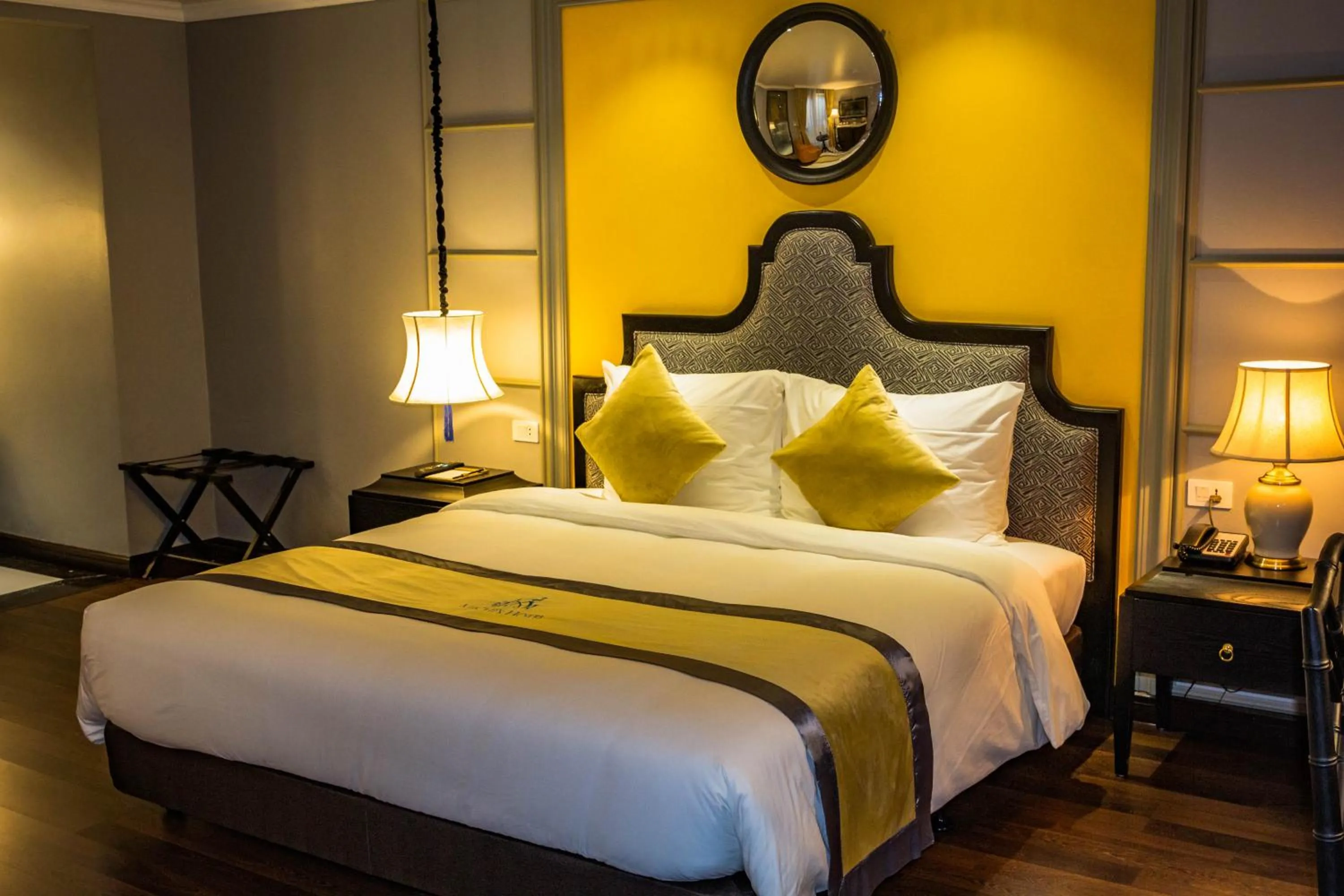 Bed in Michi's hotel laocai