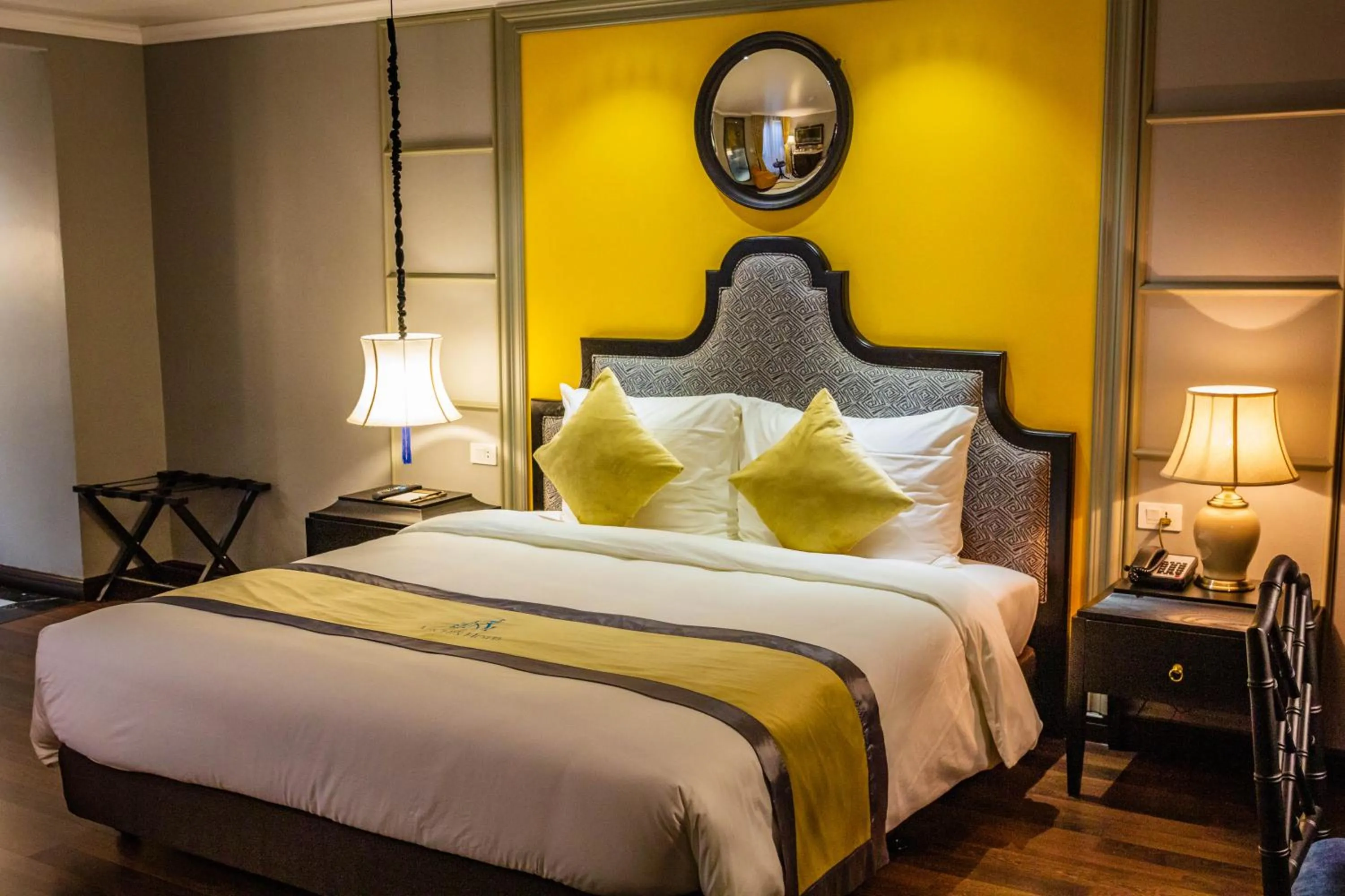 Bed in Michi's hotel laocai