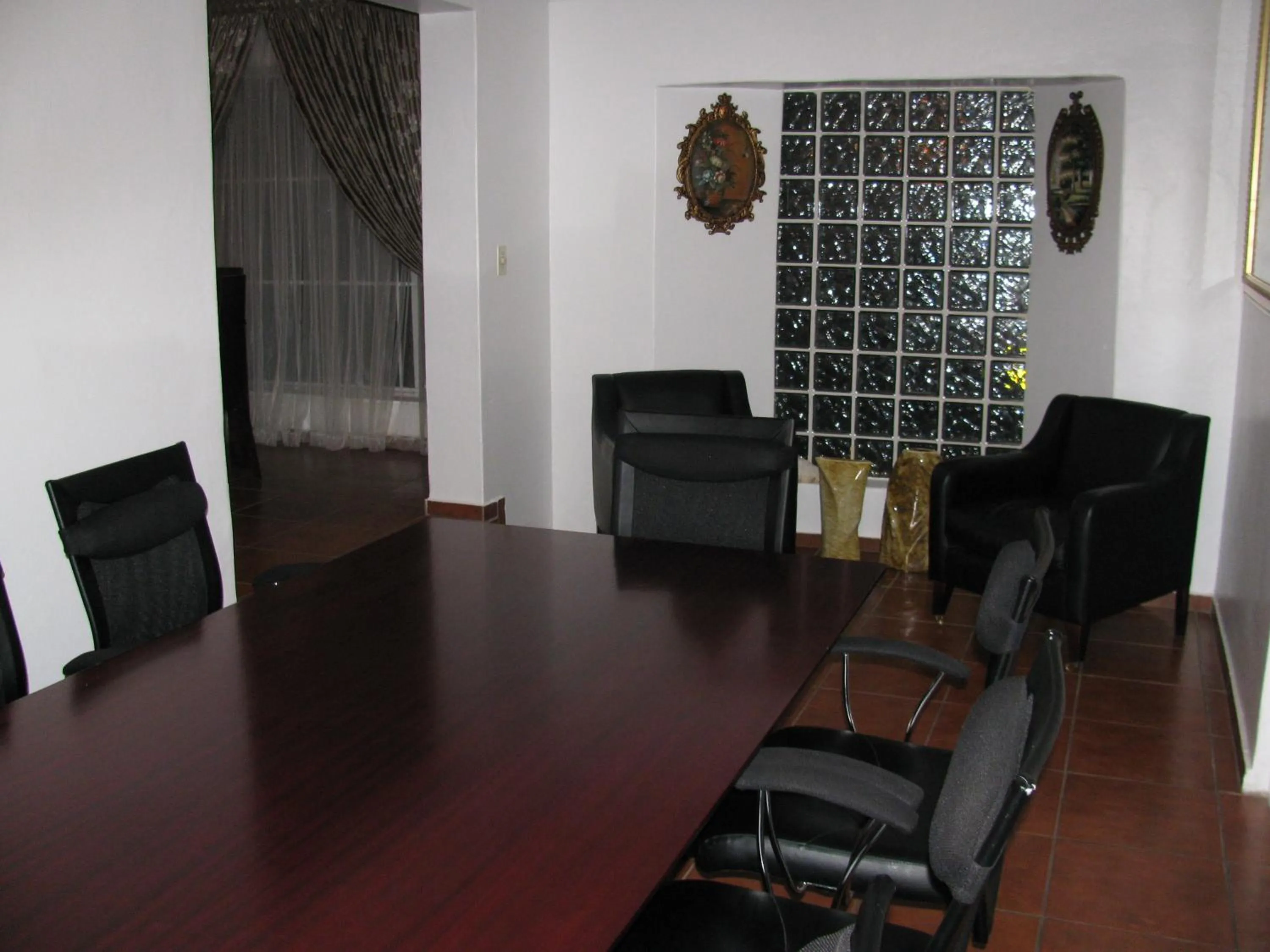 Bruno Comfort Suites