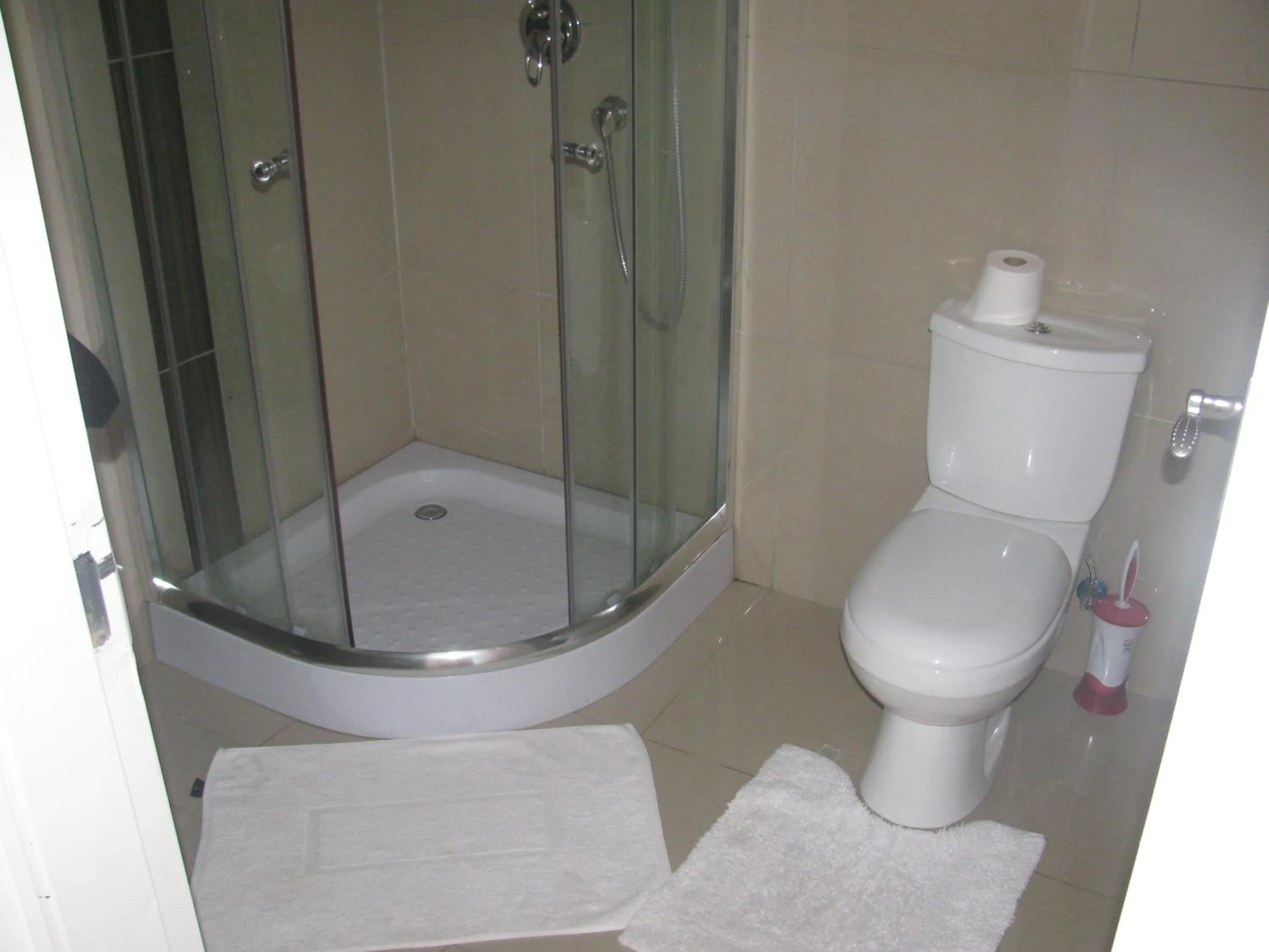 Bathroom in Bruno Comfort Suites