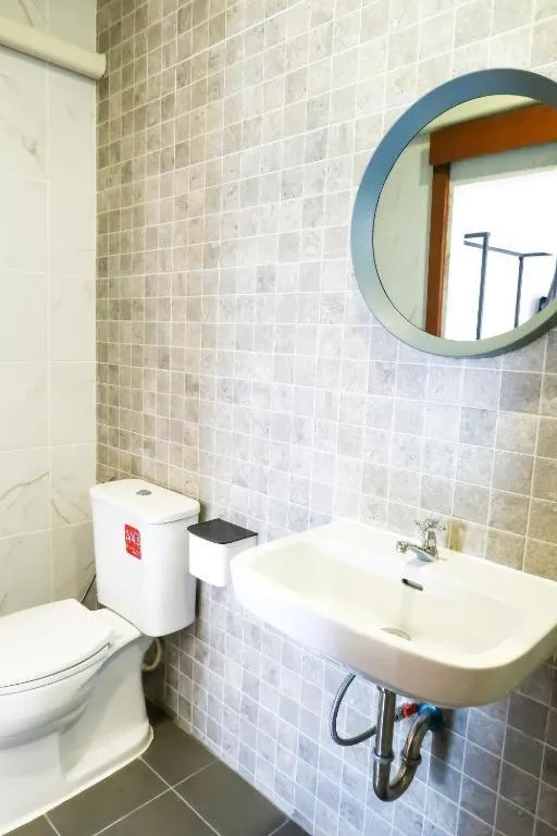 Toilet in Home de Bear