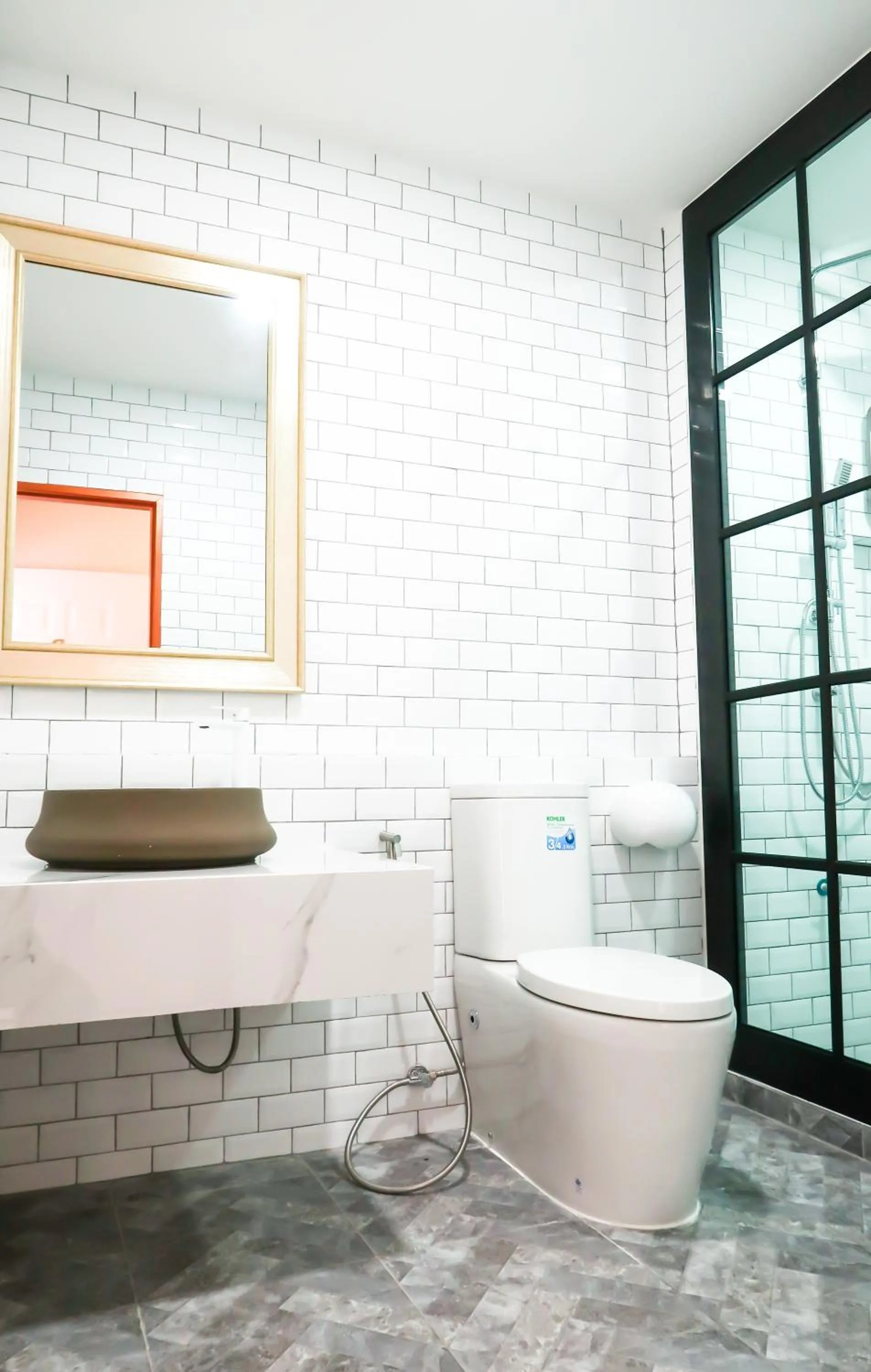 Toilet in Home de Bear