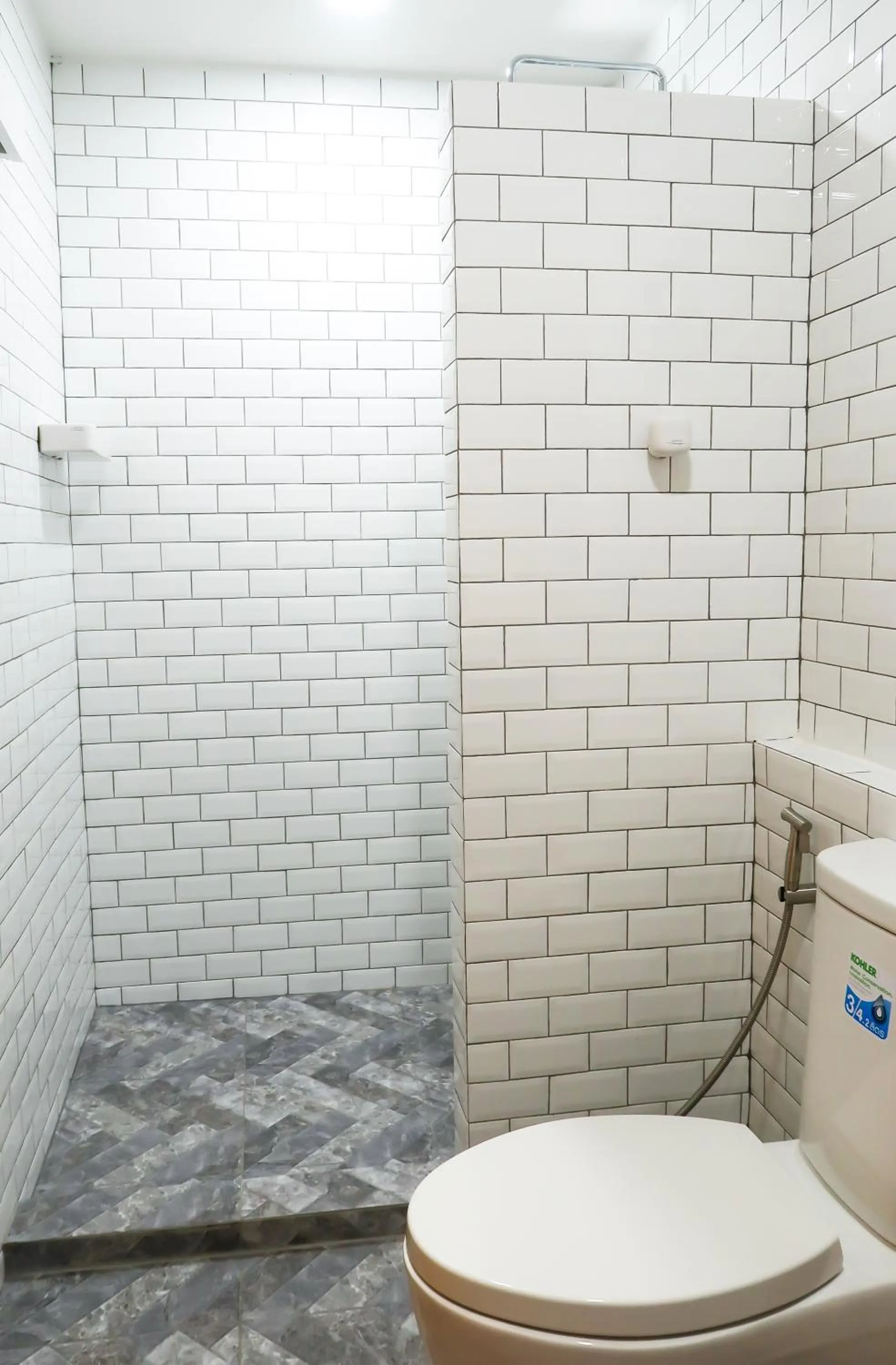 Shower in Home de Bear