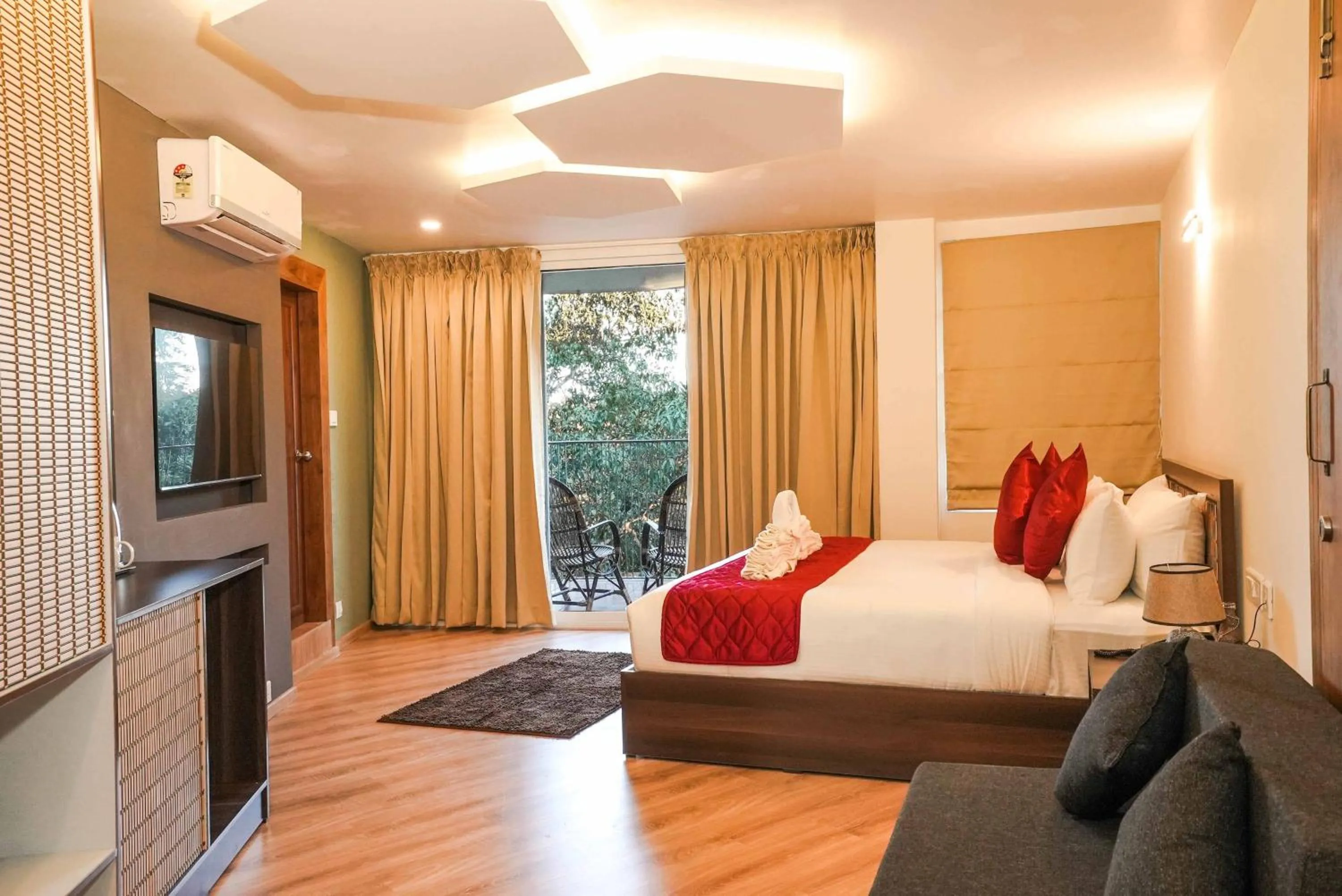 Bed in Kuruva Island Resort And Spa - By KABINI BREEZE