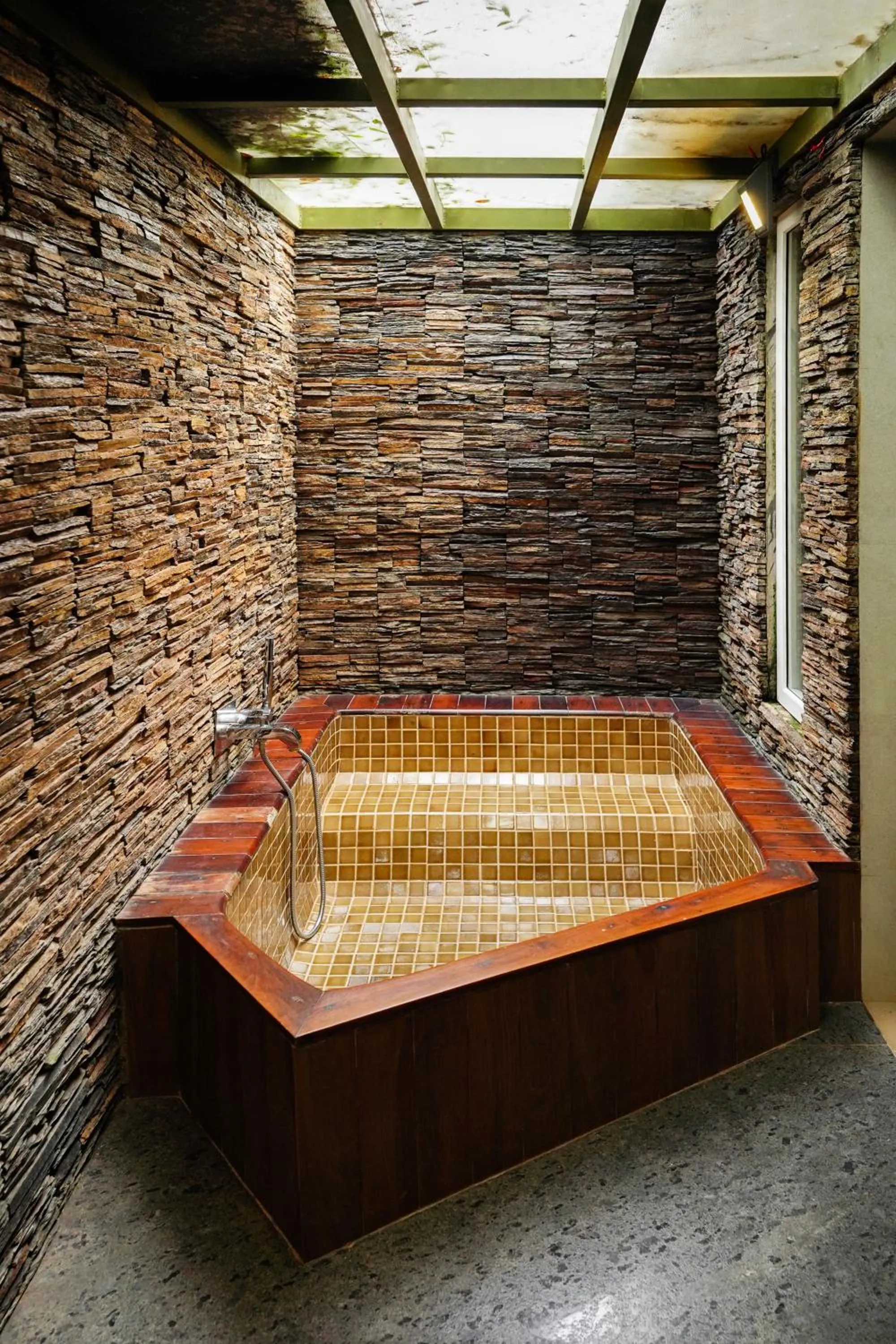 Bath in Kuruva Island Resort And Spa - By KABINI BREEZE