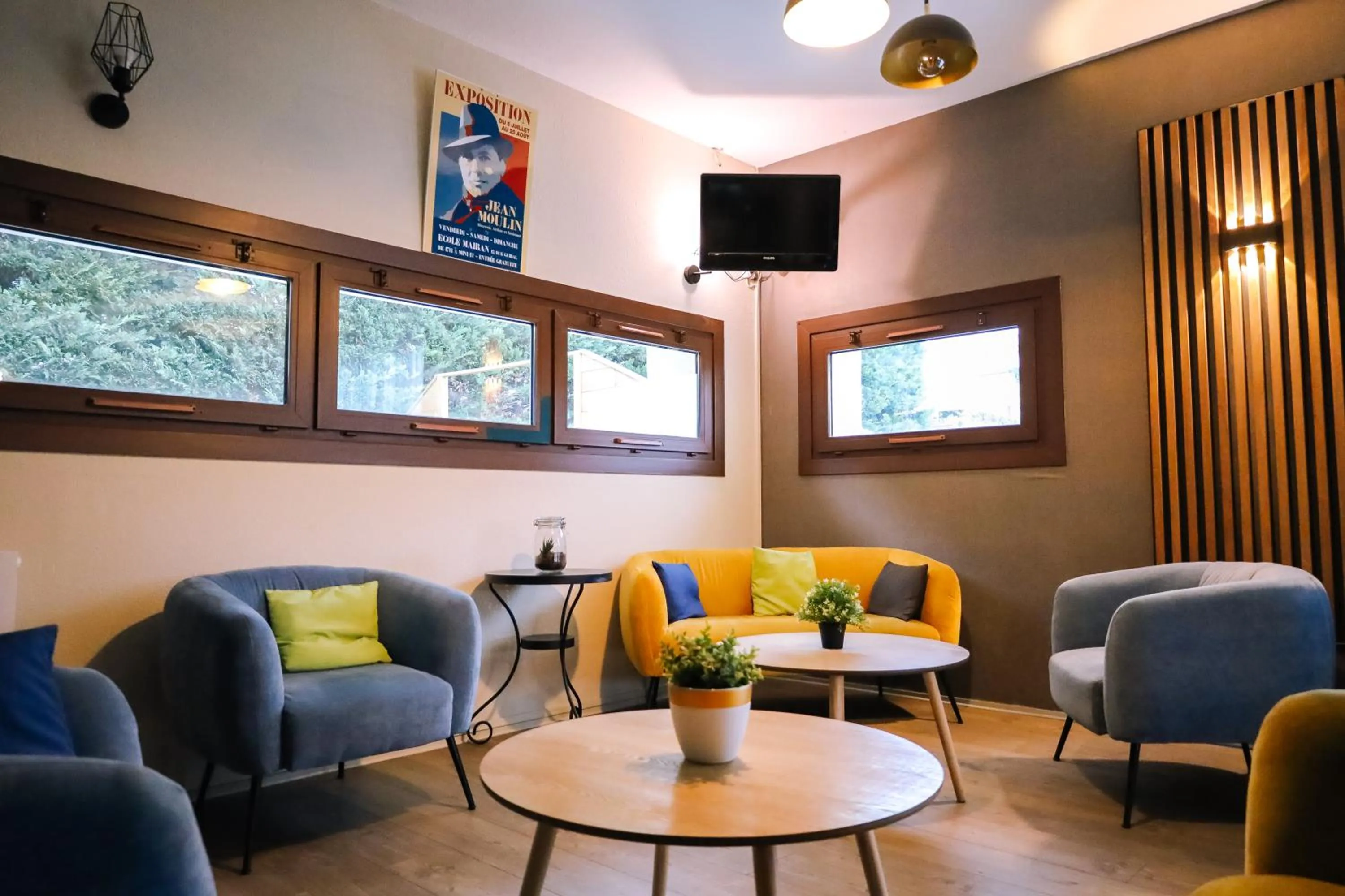 Living room, Seating Area in Kyriad Direct Chilly-Mazarin